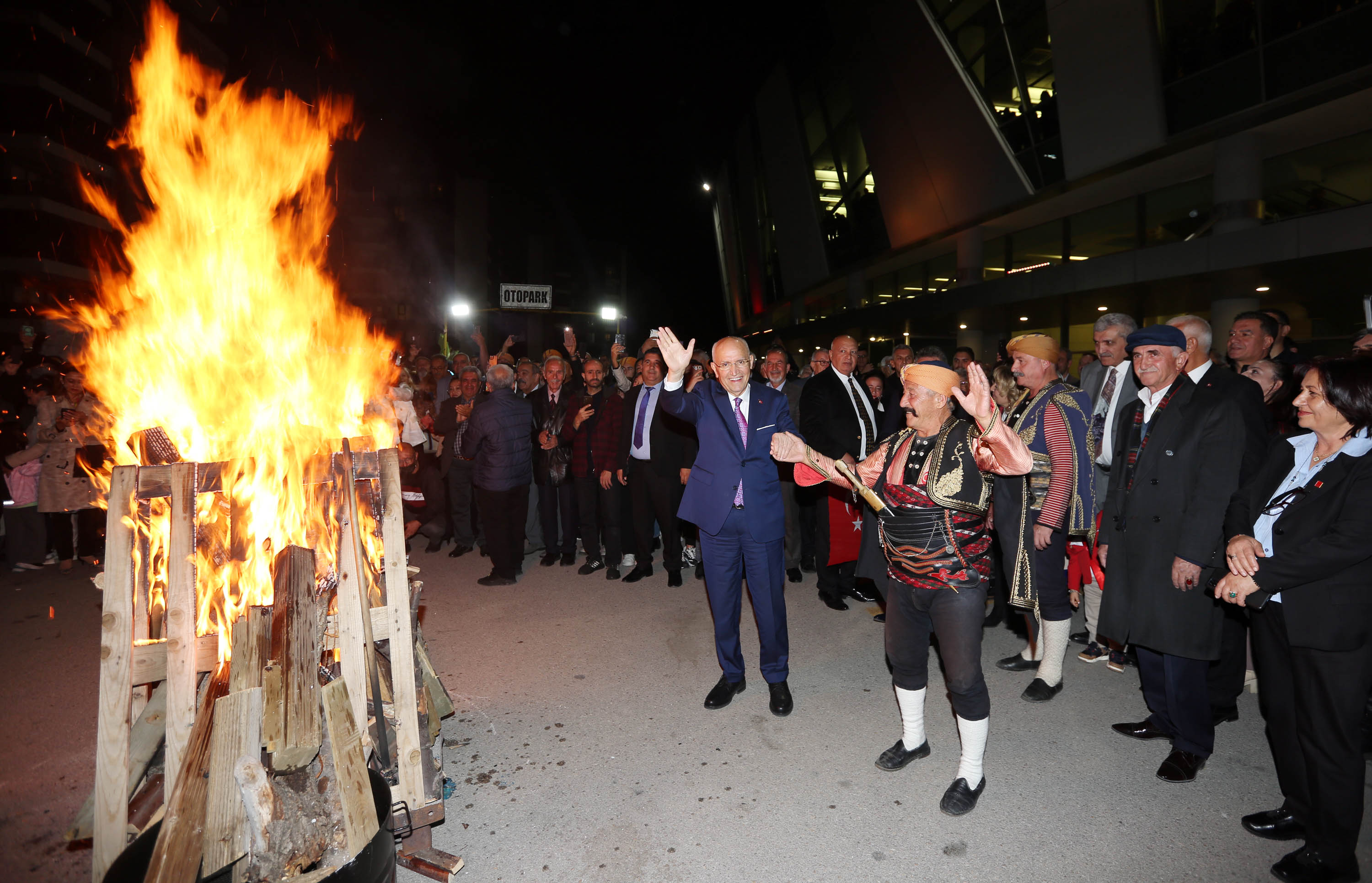 Yenimahalle’de Başkent’in 102. Yılı Coşkuyla Kutlandı (7)