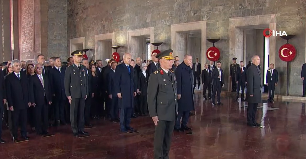 10 Kasim Devlet Erkani Anitkabi̇r 2