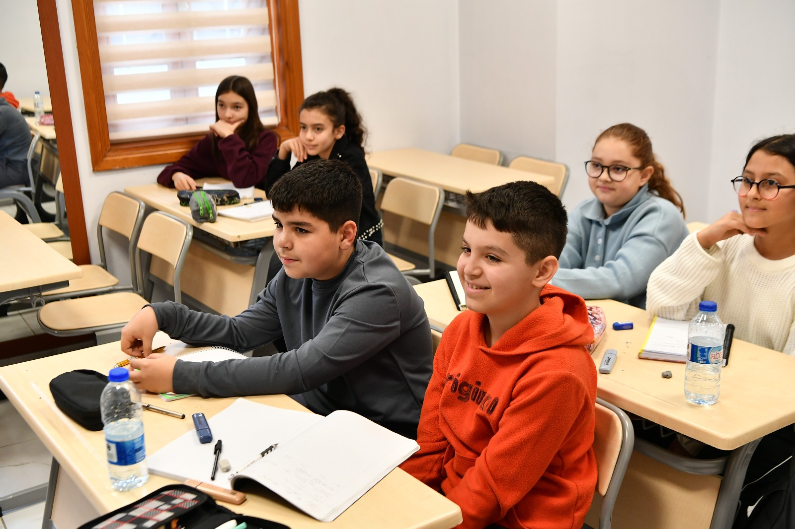 12.11.2025 Mamak Belediyesi'nden Öğrencilere Ücretsiz Eğitim Desteği (5)