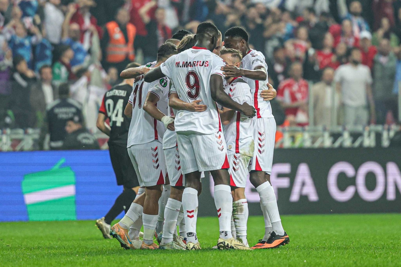 Samsunspor’dan Avrupa’da şov yaptı!