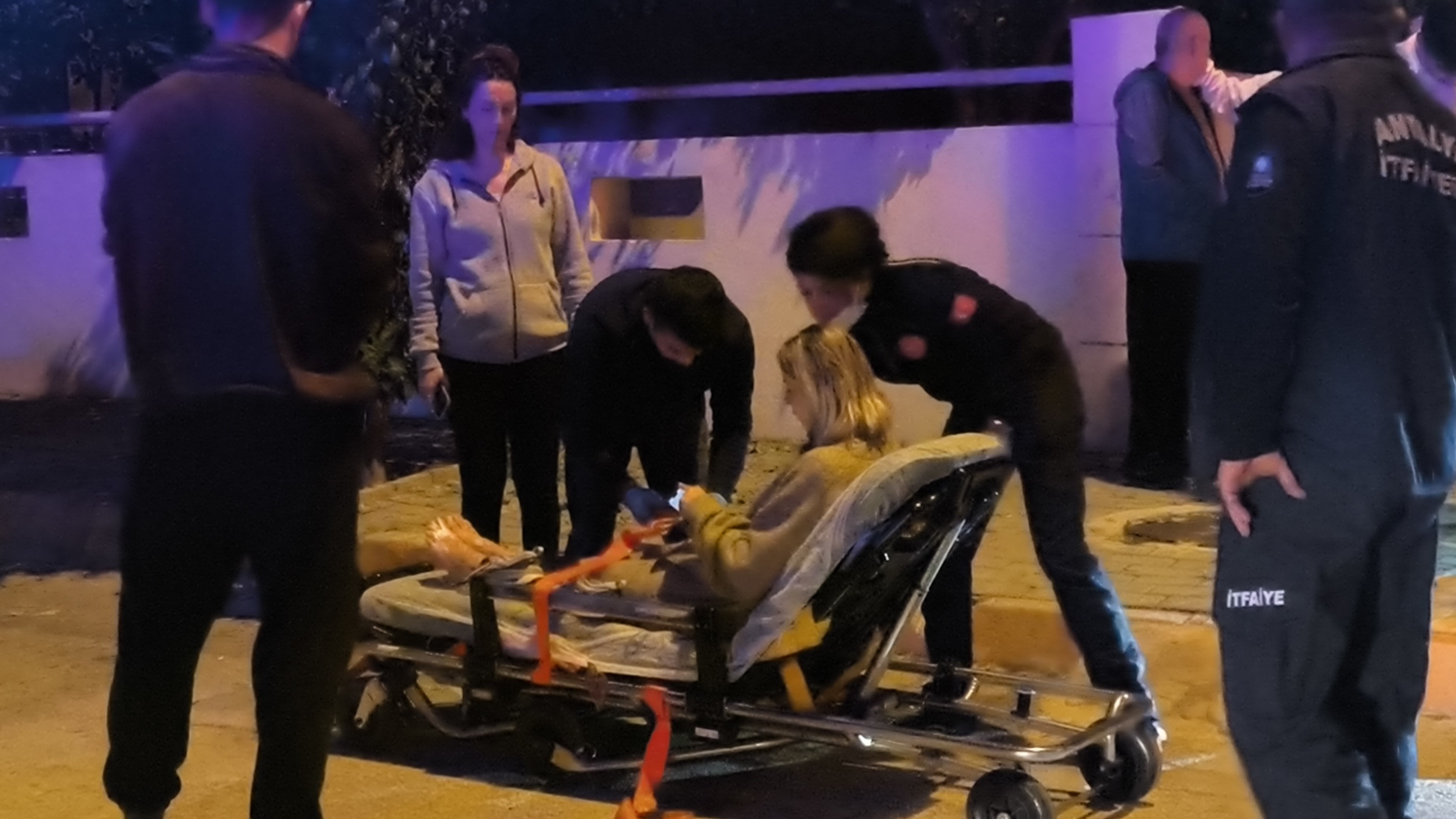 Antalya'da Ev Yangını (2)