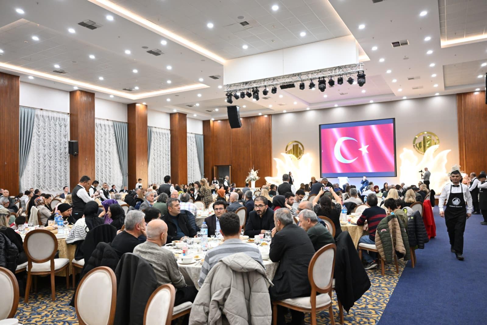 Başkan Ti̇ryaki̇ Altindağ’da Görev Yapan Öğretmenlerle Buluştu (3)