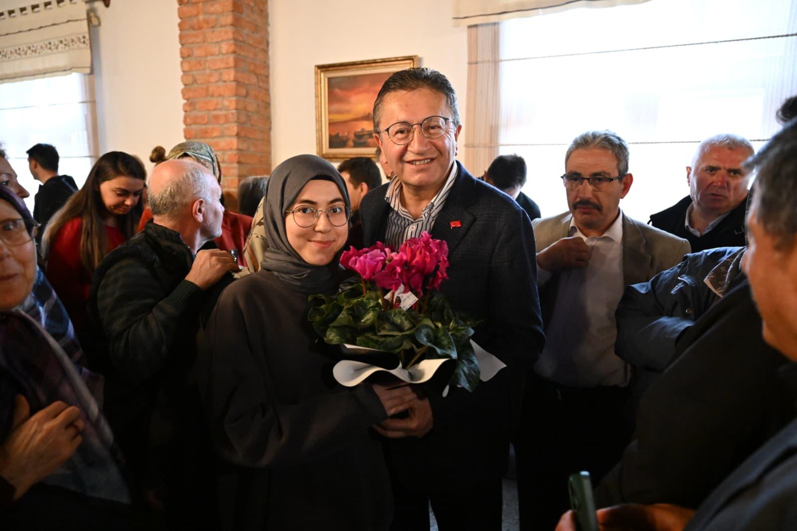 Başkan Ti̇ryaki̇ Yildiztepe Ve Aydinlikevler Mahalle Saki̇nleri̇yle Buluştu (4)