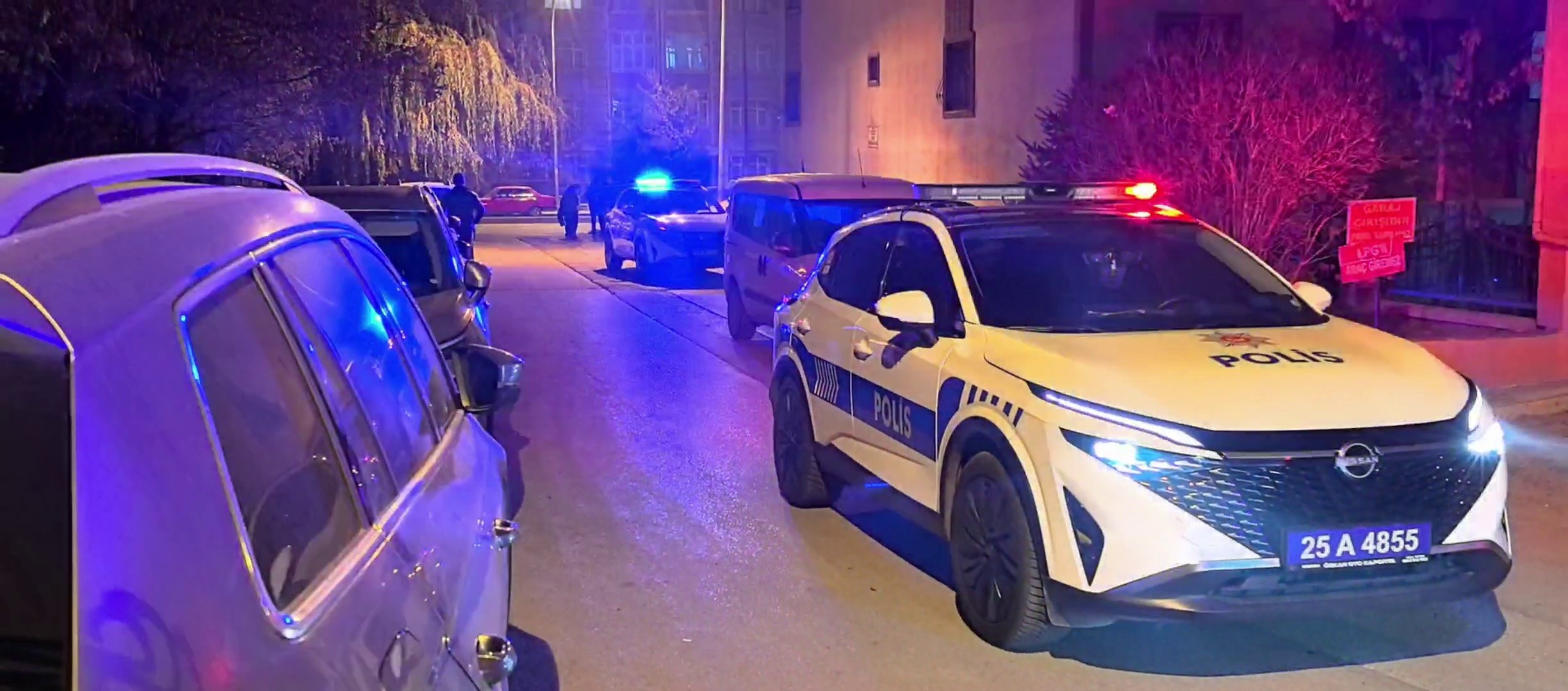 Bıçaklı Kavga (1)