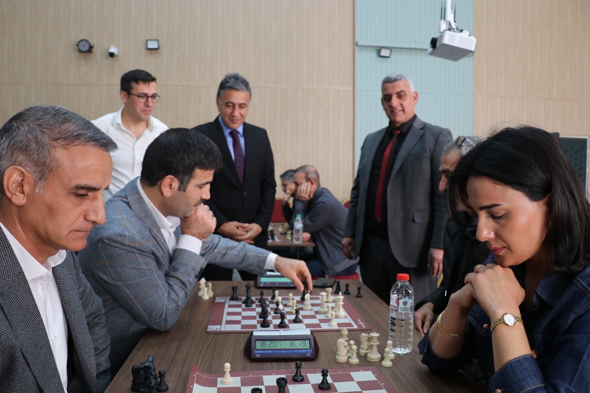 Bingöl’de Öğretmenler Günü Satranç Turnuvası (2)