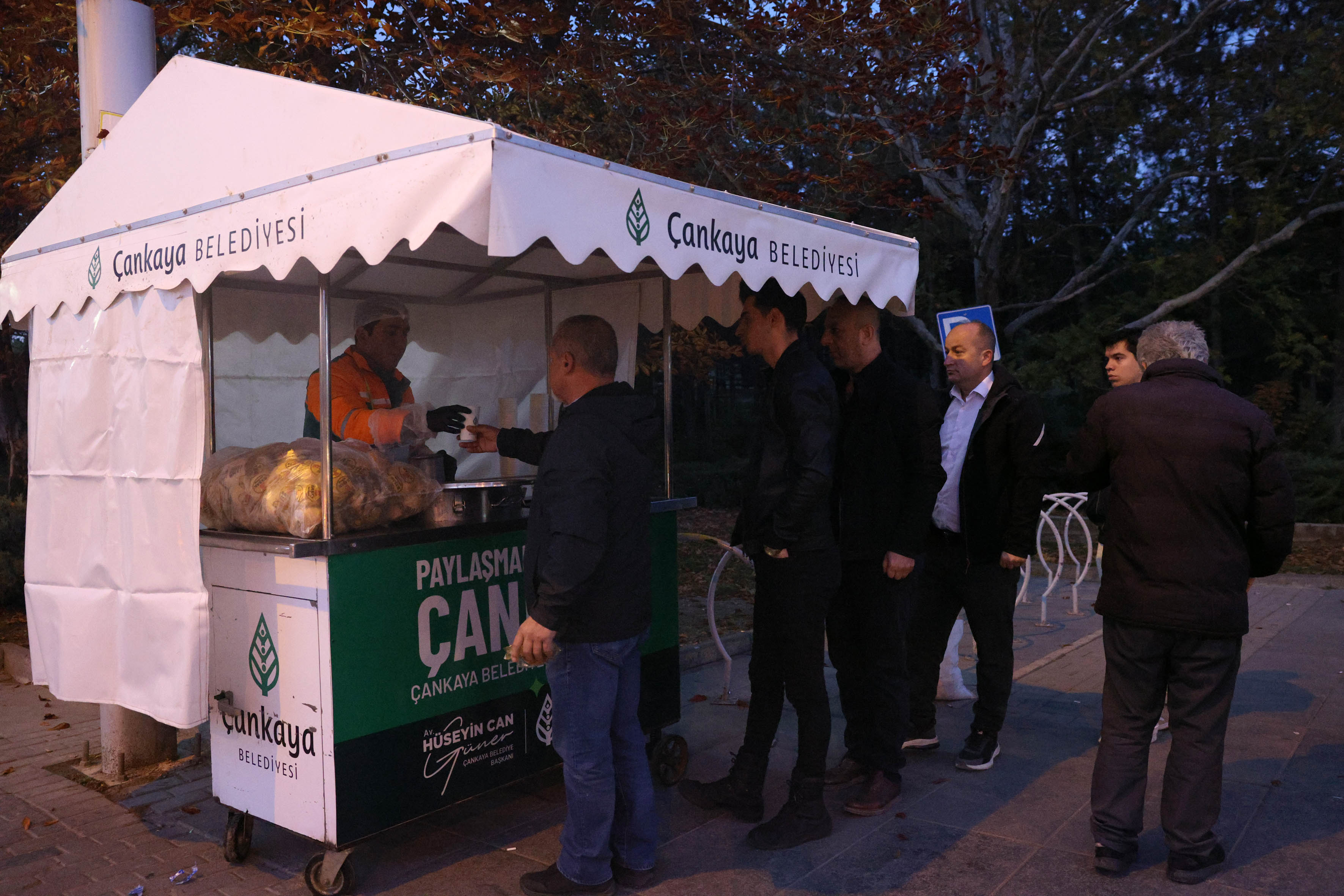 Destek Hizmetleri Odtü Metro Durağı Çorba Dağıtımı (12)