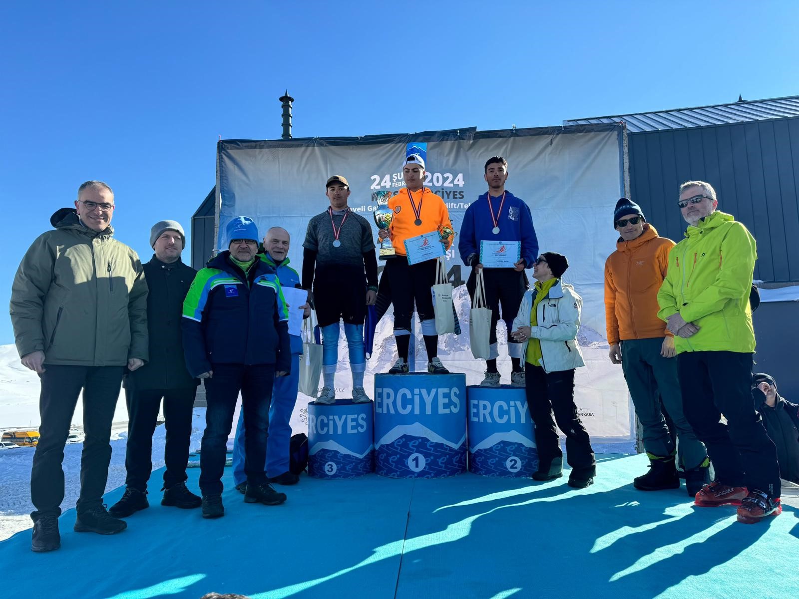 Erciyes’te Diplomatik Kayak Yarışı (2)