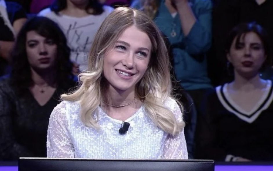 Fakirlerle Aynı Kokmak Istemeyen Kadın Yasemin Arı Kimdir 2