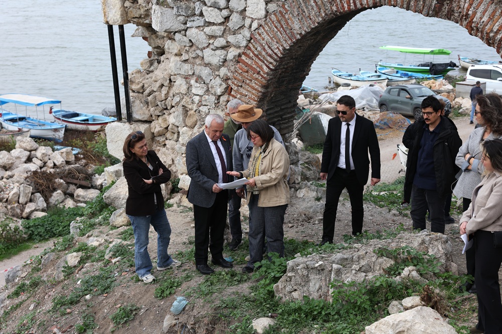 Gölyazı’daki Antik Tiyatro (2)