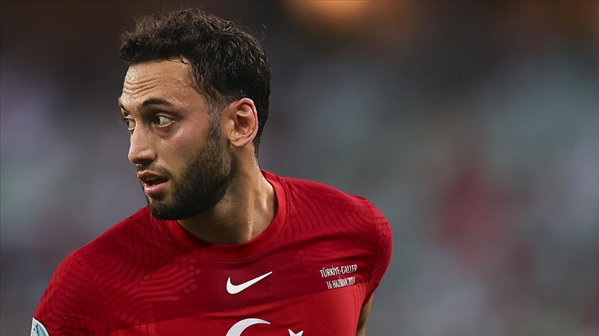 Hakan Çalhanoğlu (1)-1