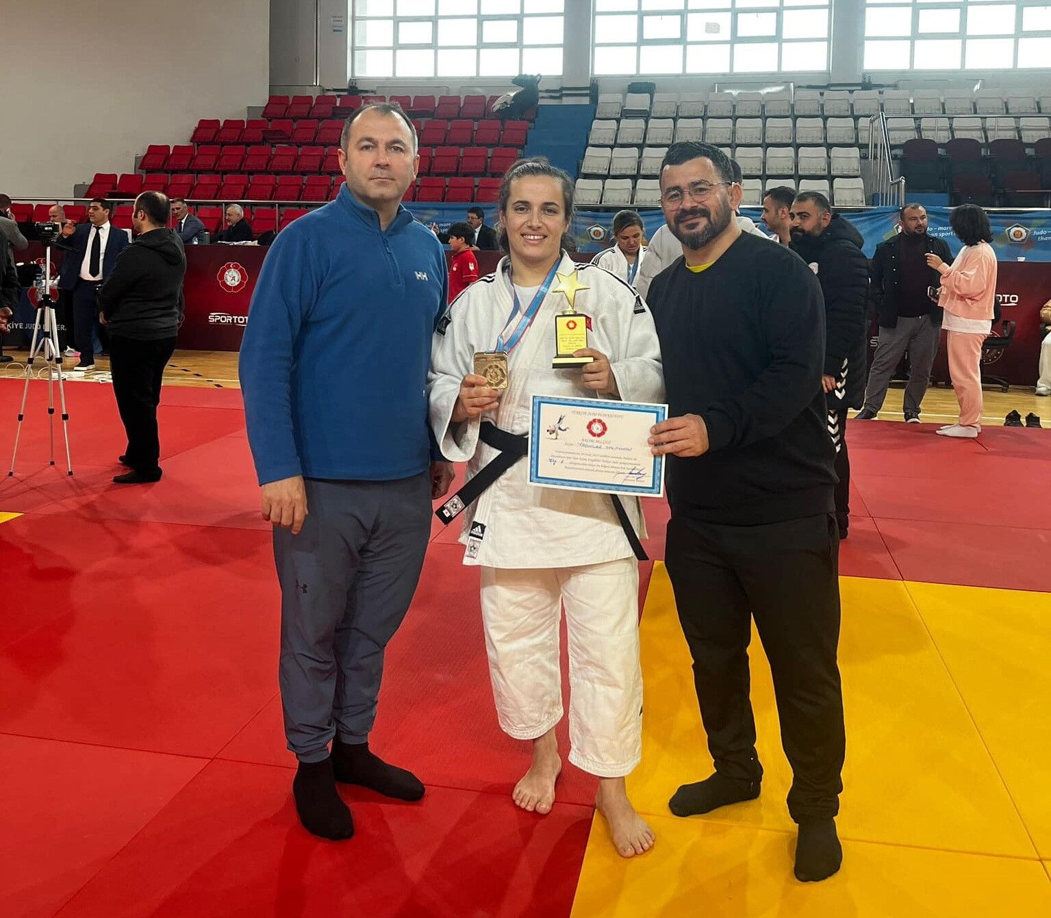 İşitme Engelli Milli Judocu