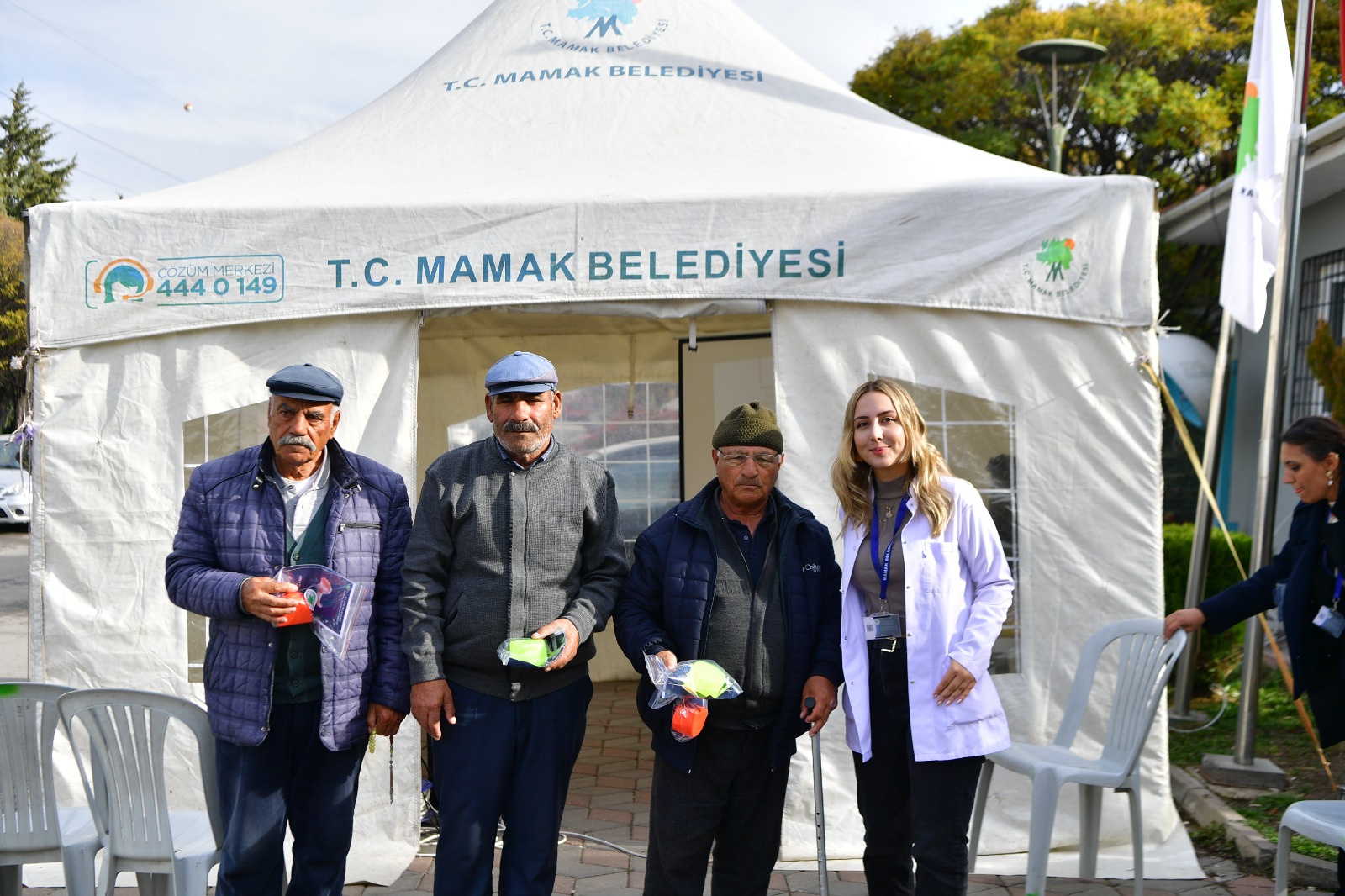Mamak Belediyesi’nden Protez Bakımı Ve Ağız Sağlığına Yönelik Eğitim (15)