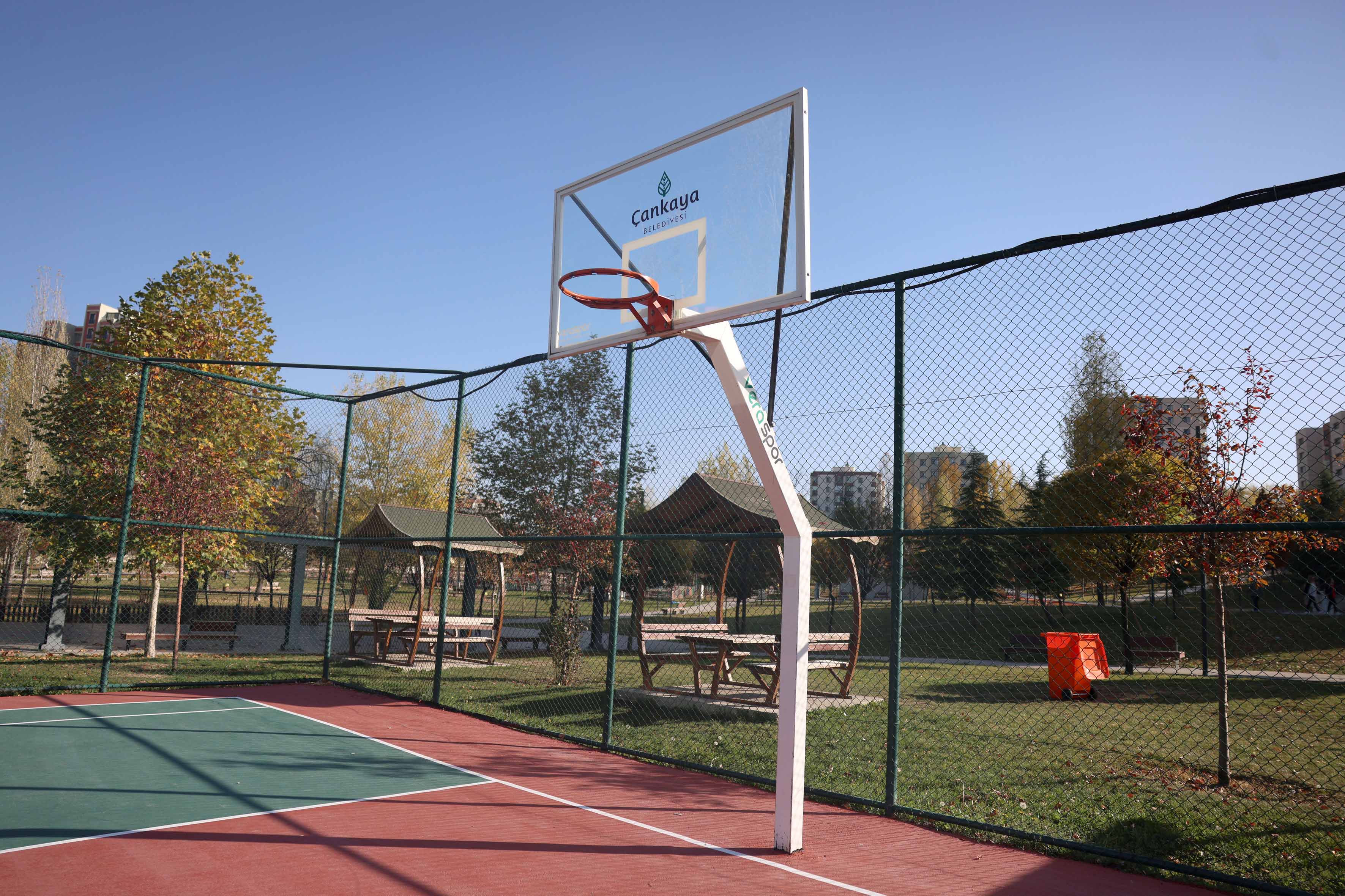 Park Bahçeler Zafertepe Parkı Basketbol Tenis Kortu Boya (3)