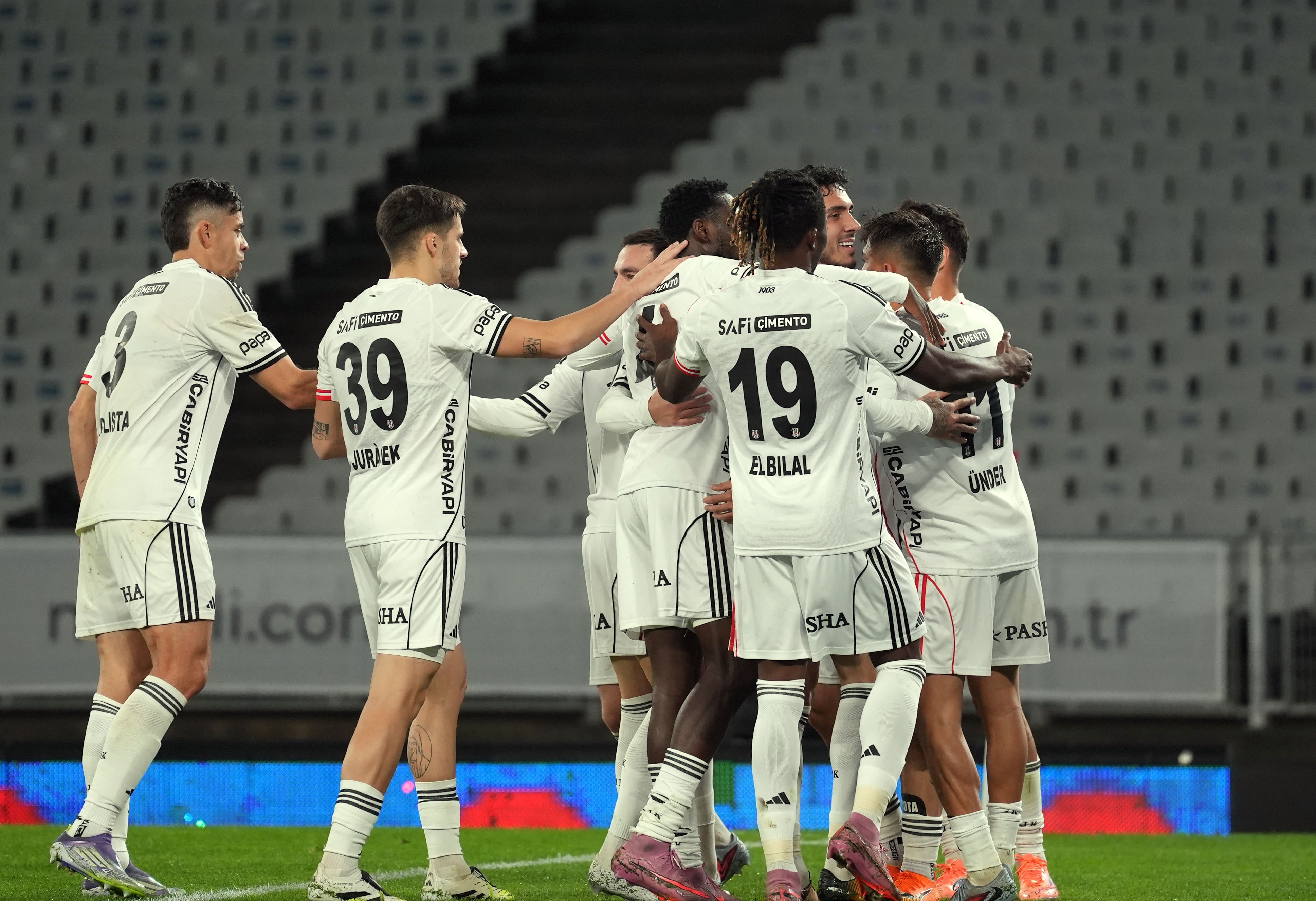 Beşiktaş gol yemeden kazanmaya devam ediyor