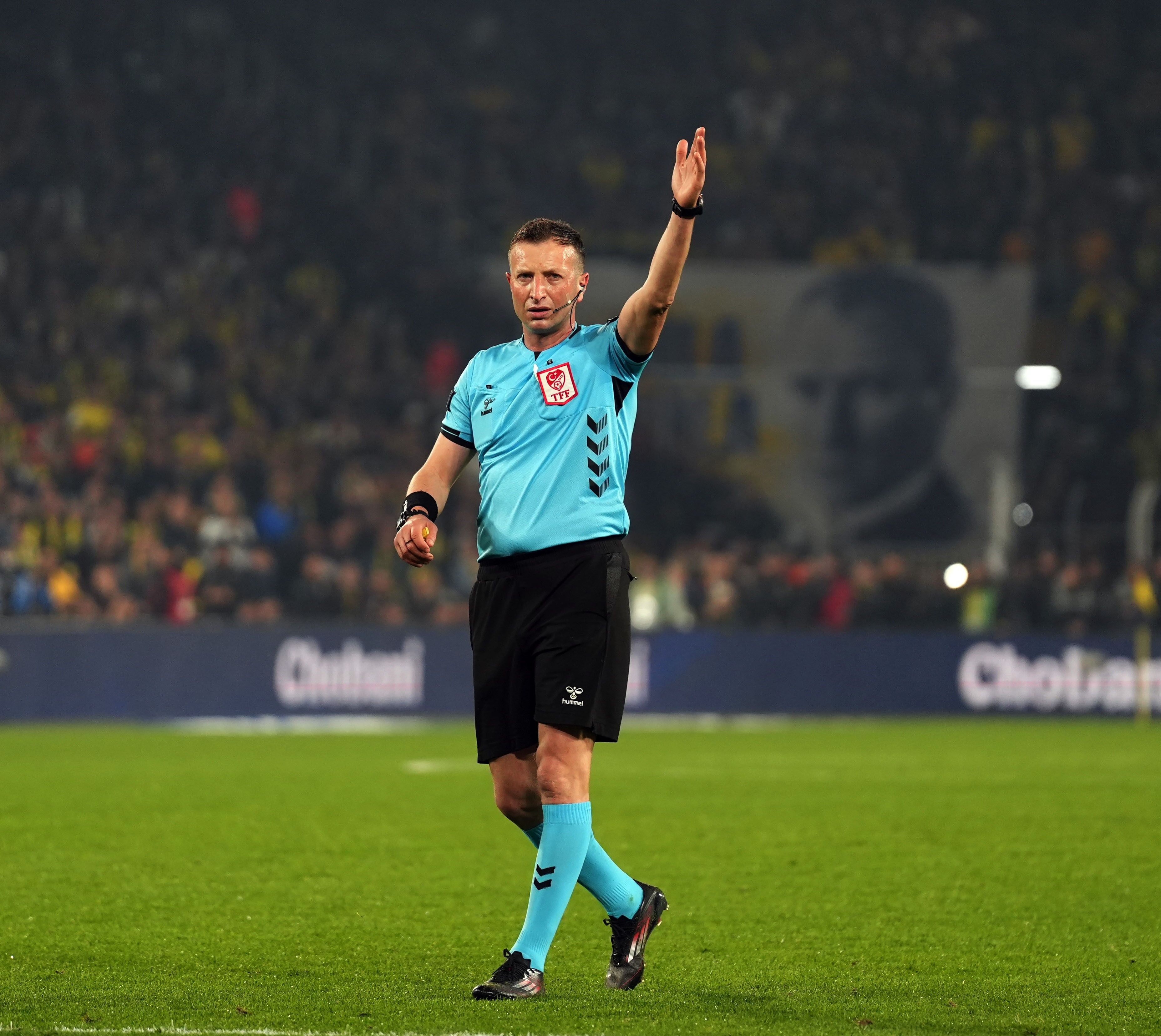 Yasin Kol son 3 sezonun en çok derbi yöneten hakemi oldu