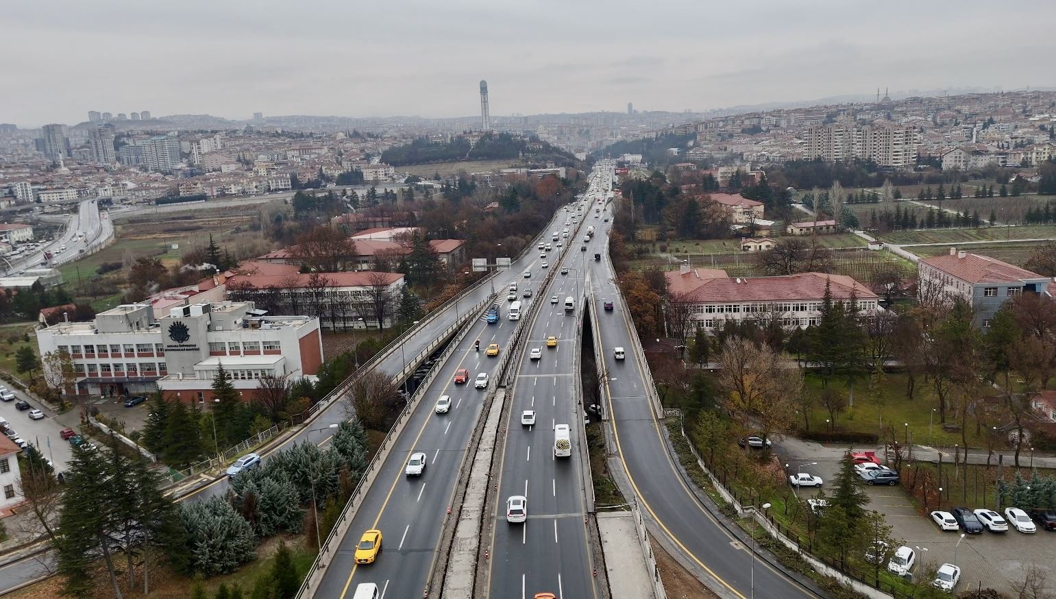 Keçiören’de tek işçiyle köprü çalışması tepki çekiyor - 4