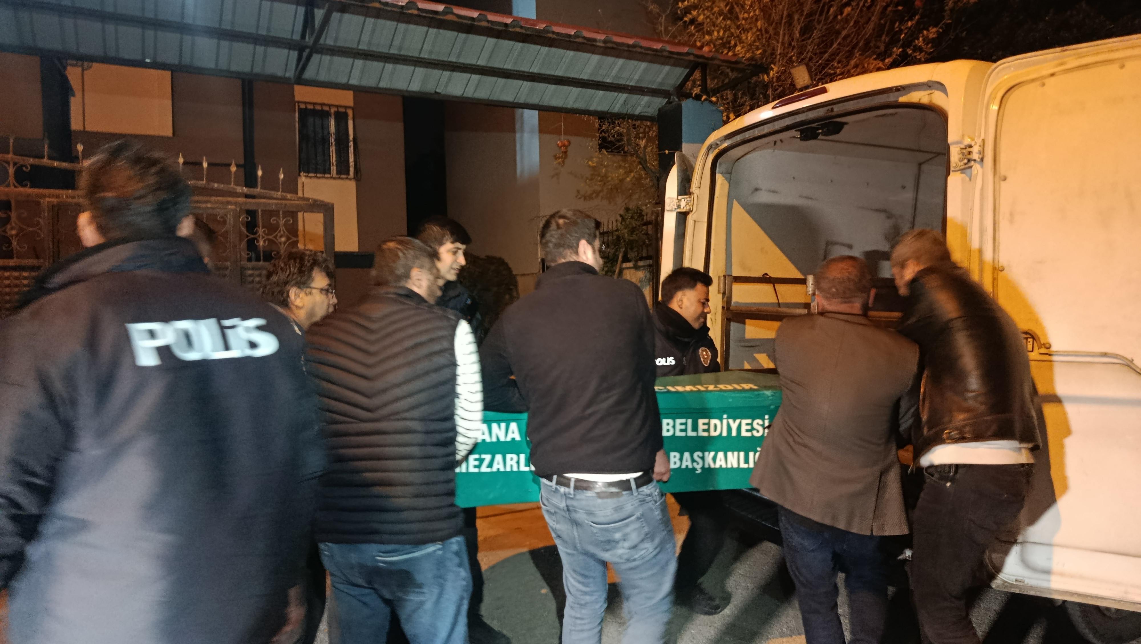 Adana’da bir baba iki çocuğunu öldürüp intihar etti - 2