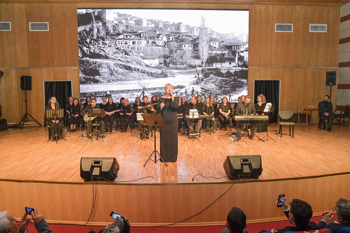 Ankaraya Gelişi Atatürkün (1)