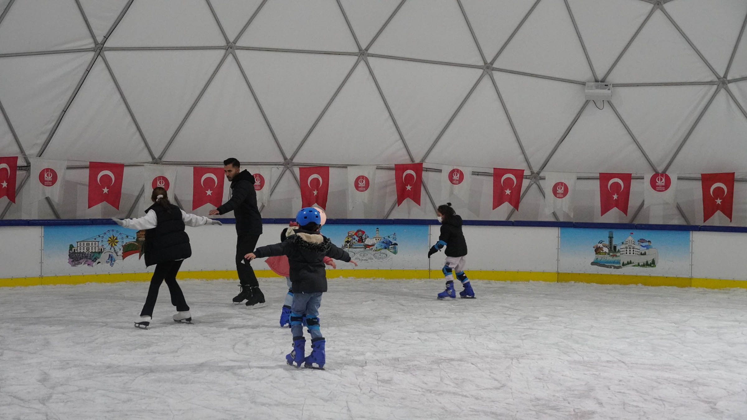 Keçiören Buz Pisti (3)