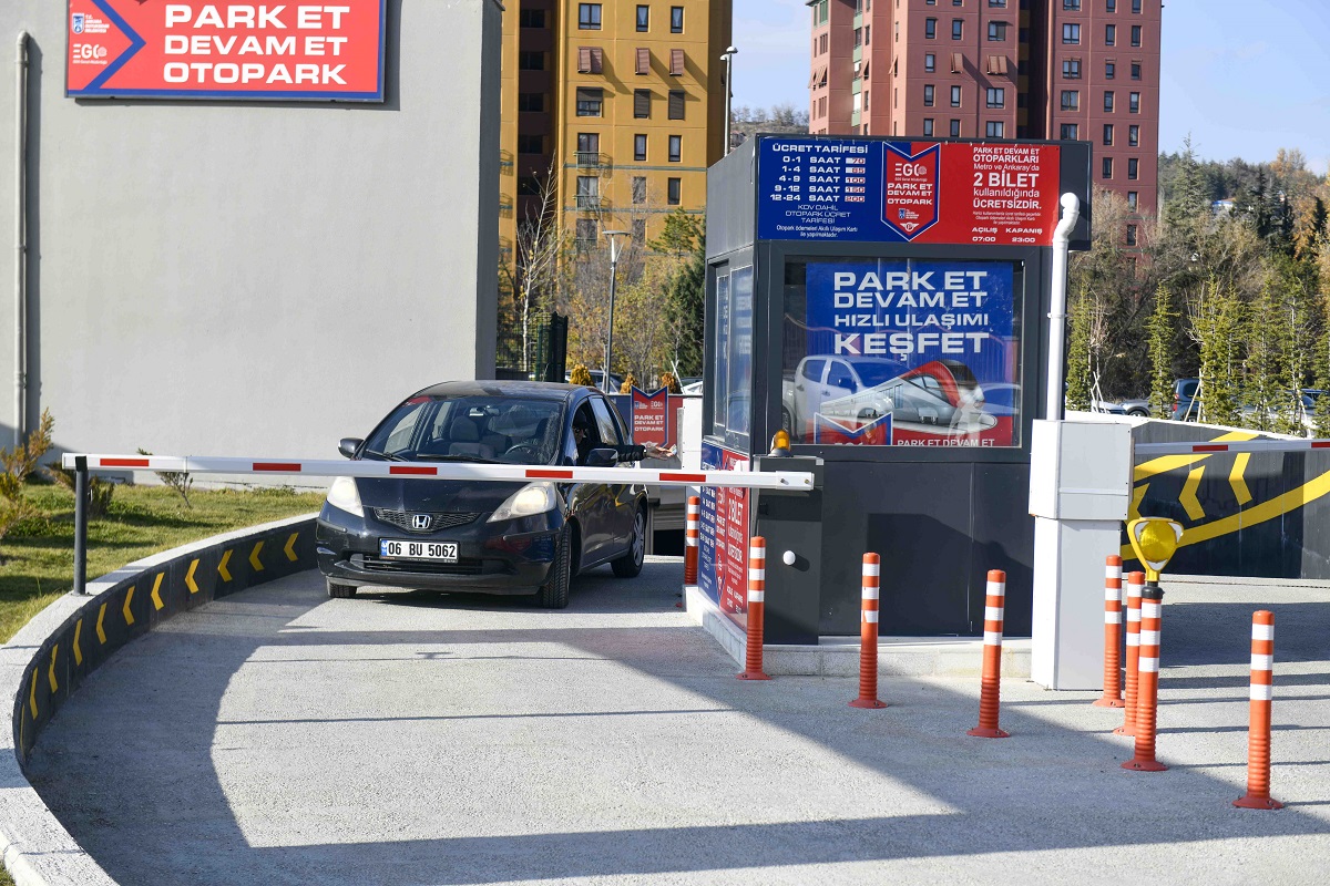 Park Et Devam Et” (3)