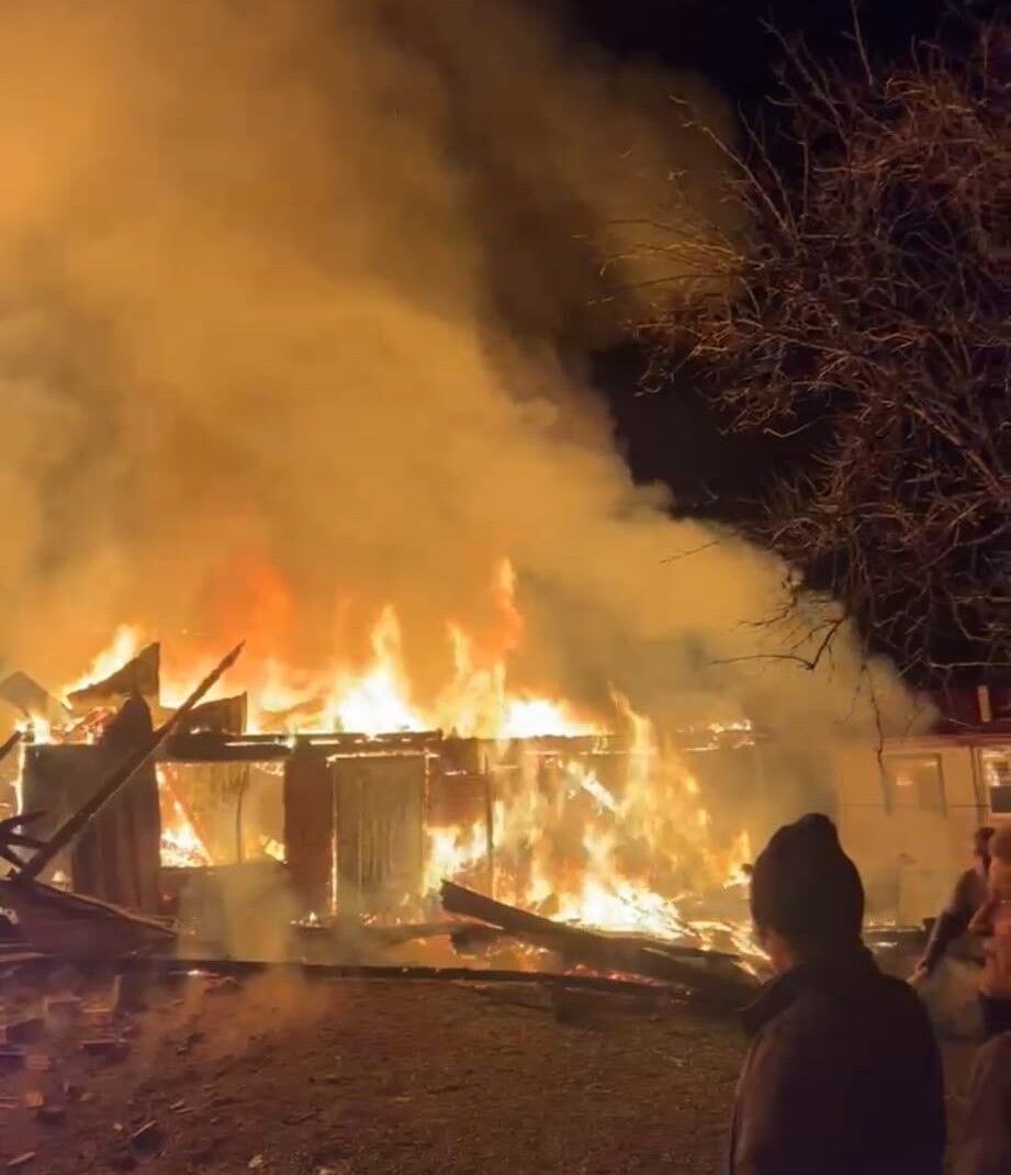 Samsun'da iki ahşap ev küle döndü - 3