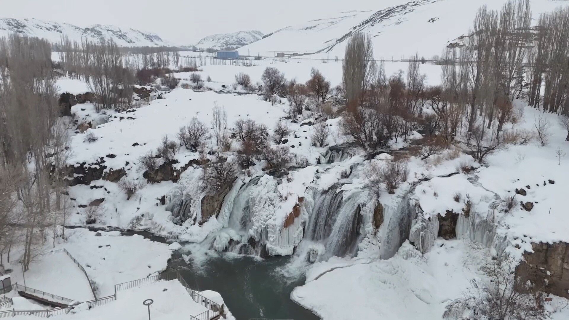 Muradiye Şelalesi-1