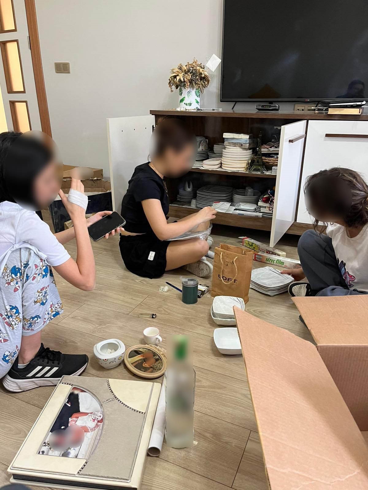 öğrencileri evine götüren öğretmen serbest