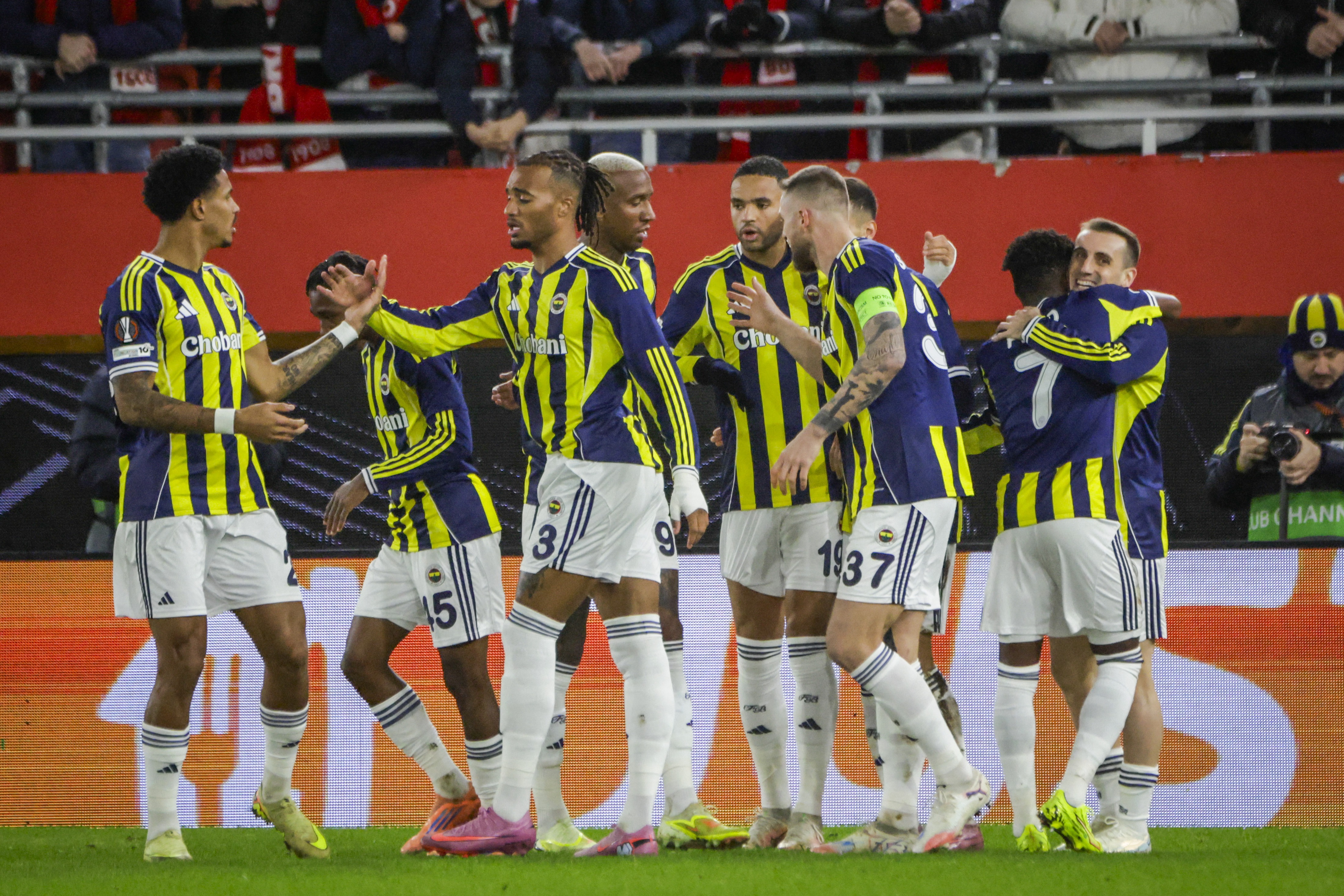 Fenerbahçe, Aston Villa