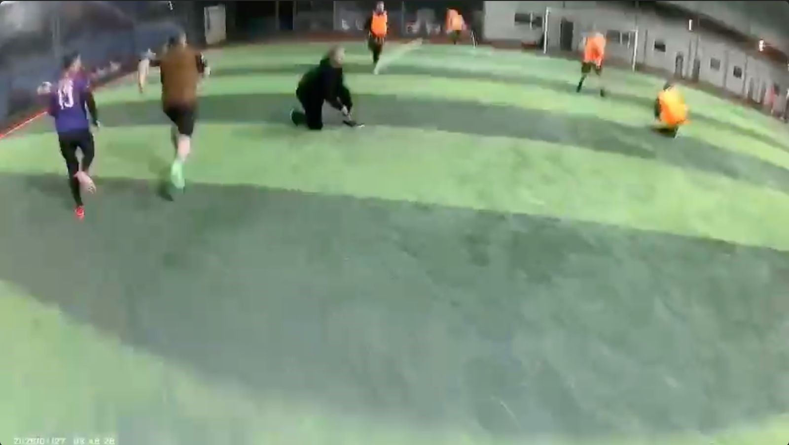 Antalya'da halı sahanın çatısı böyle çöktü - 2