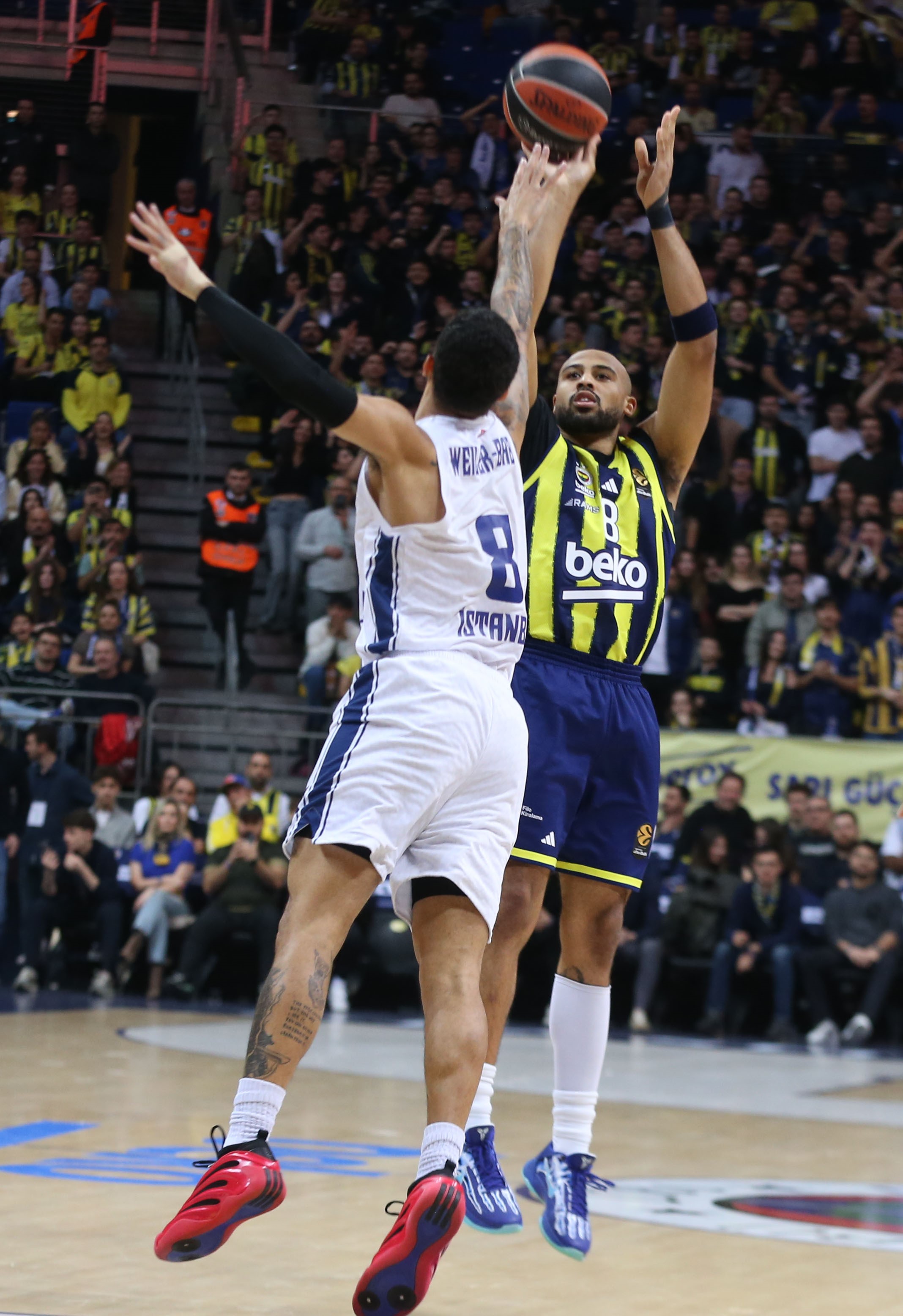 EuroLeague’de Türk derbisini Fenerbahçe kazandı - 2