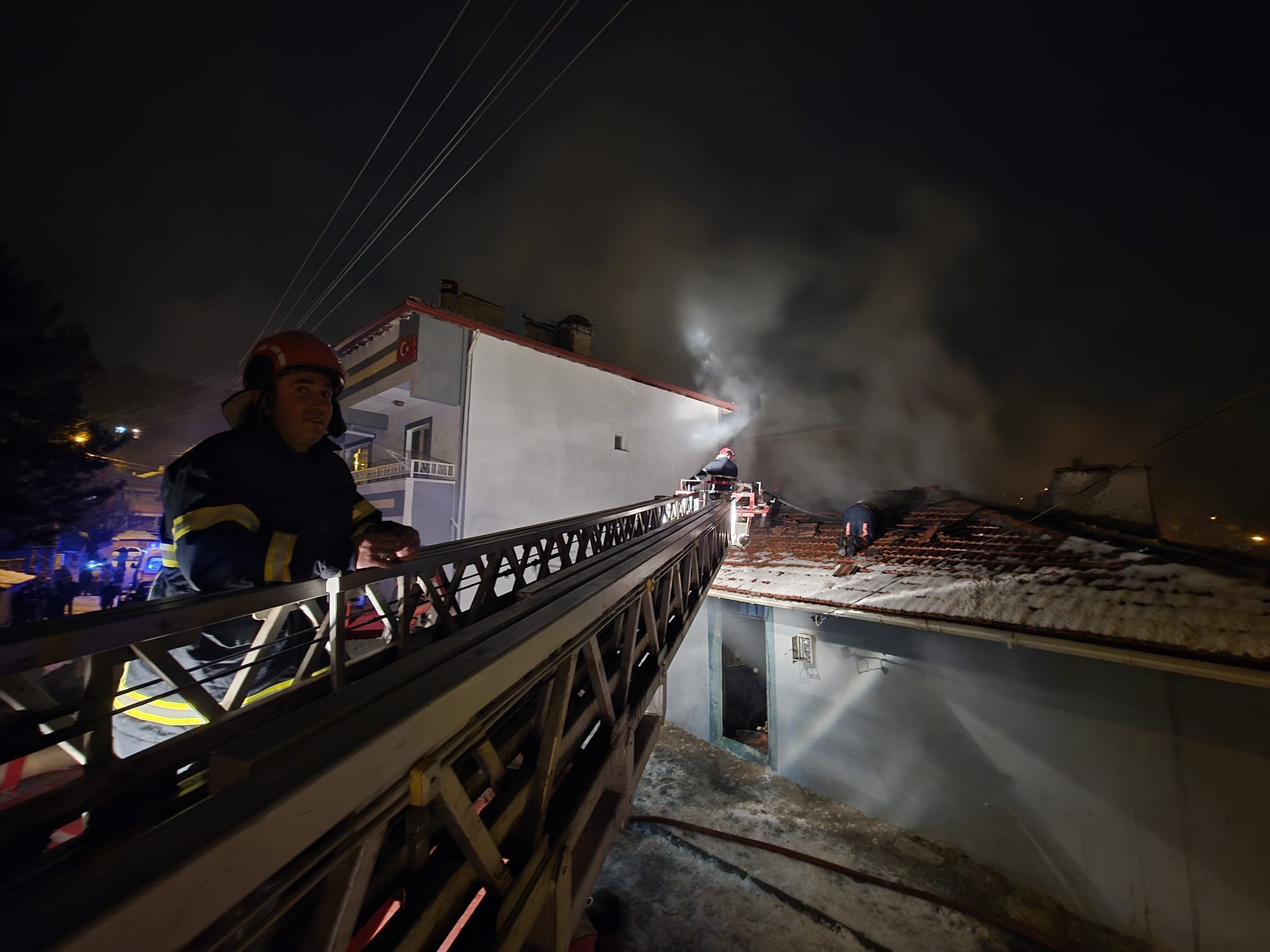 Çorum Bayat’ta Soba Yangını Can Aldı (2)