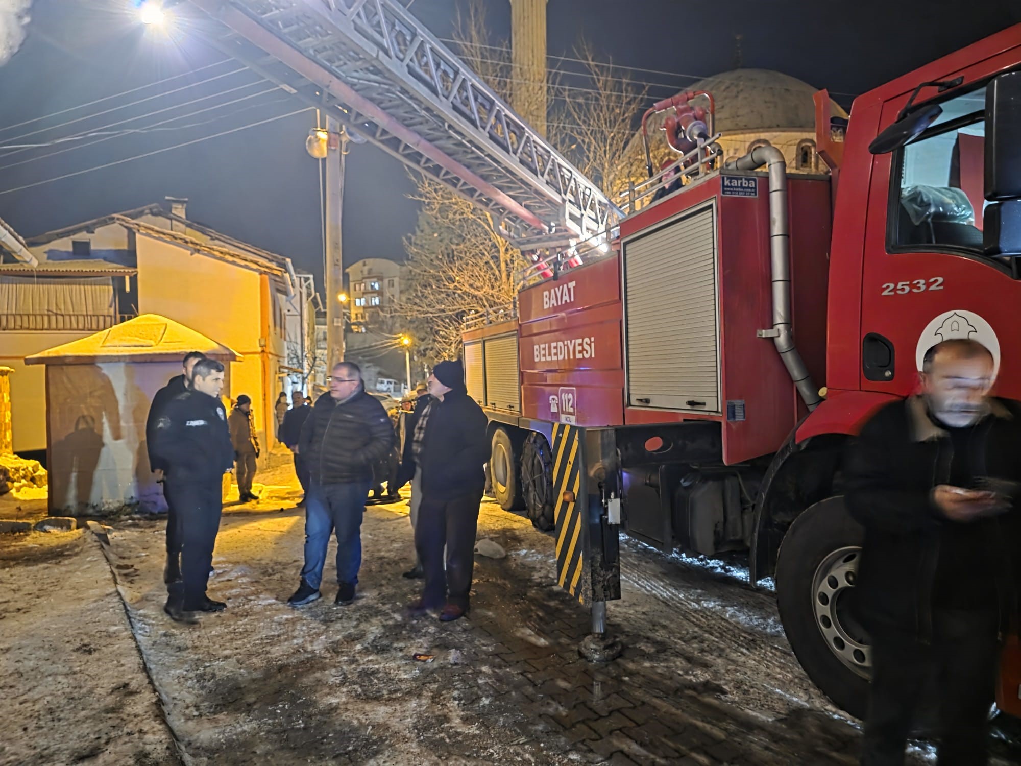 Çorum Bayat’ta Soba Yangını Can Aldı (5)
