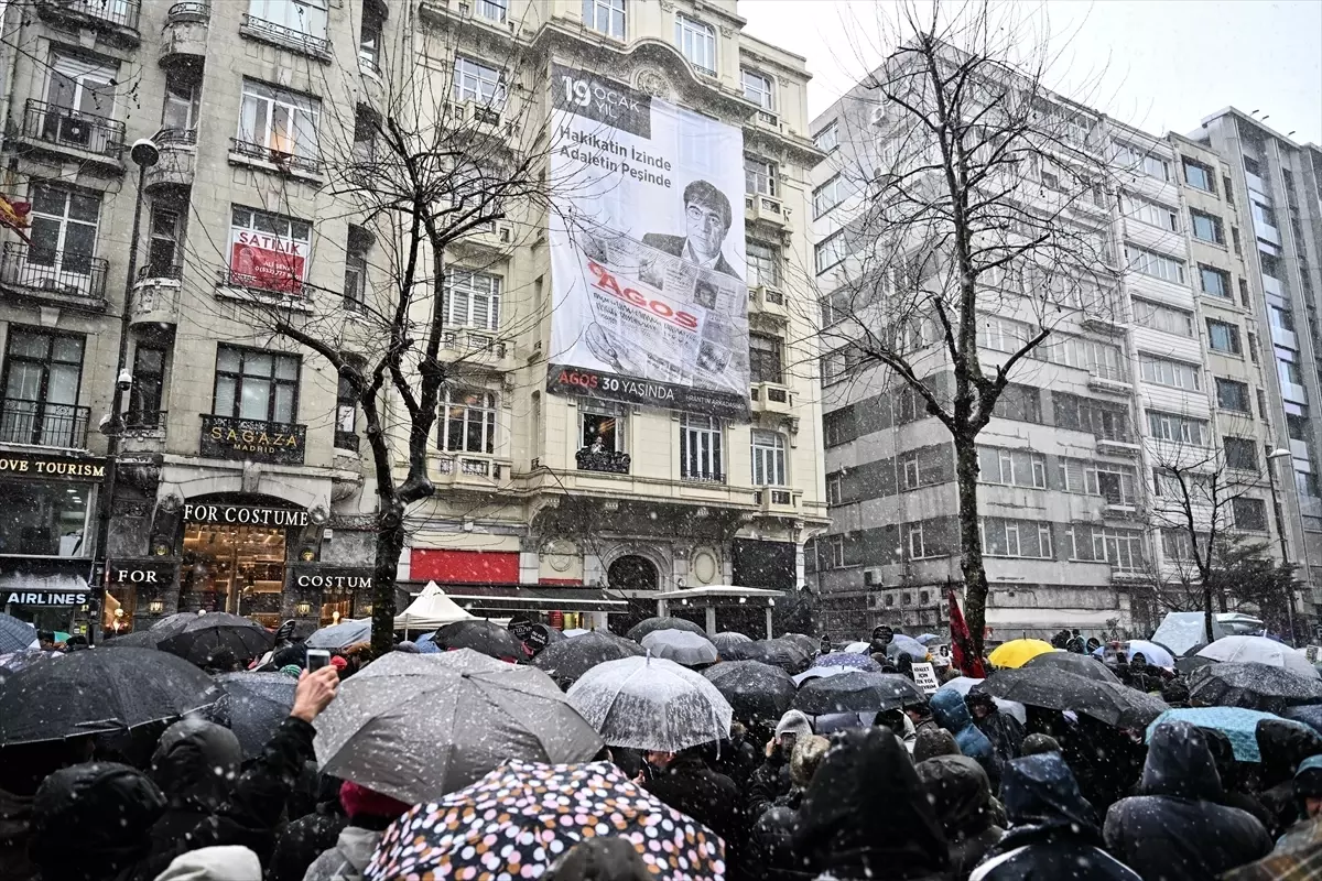 Gazeteci Hrant Dink Agos Gazetesi Onunde Anil 19480381 Amp