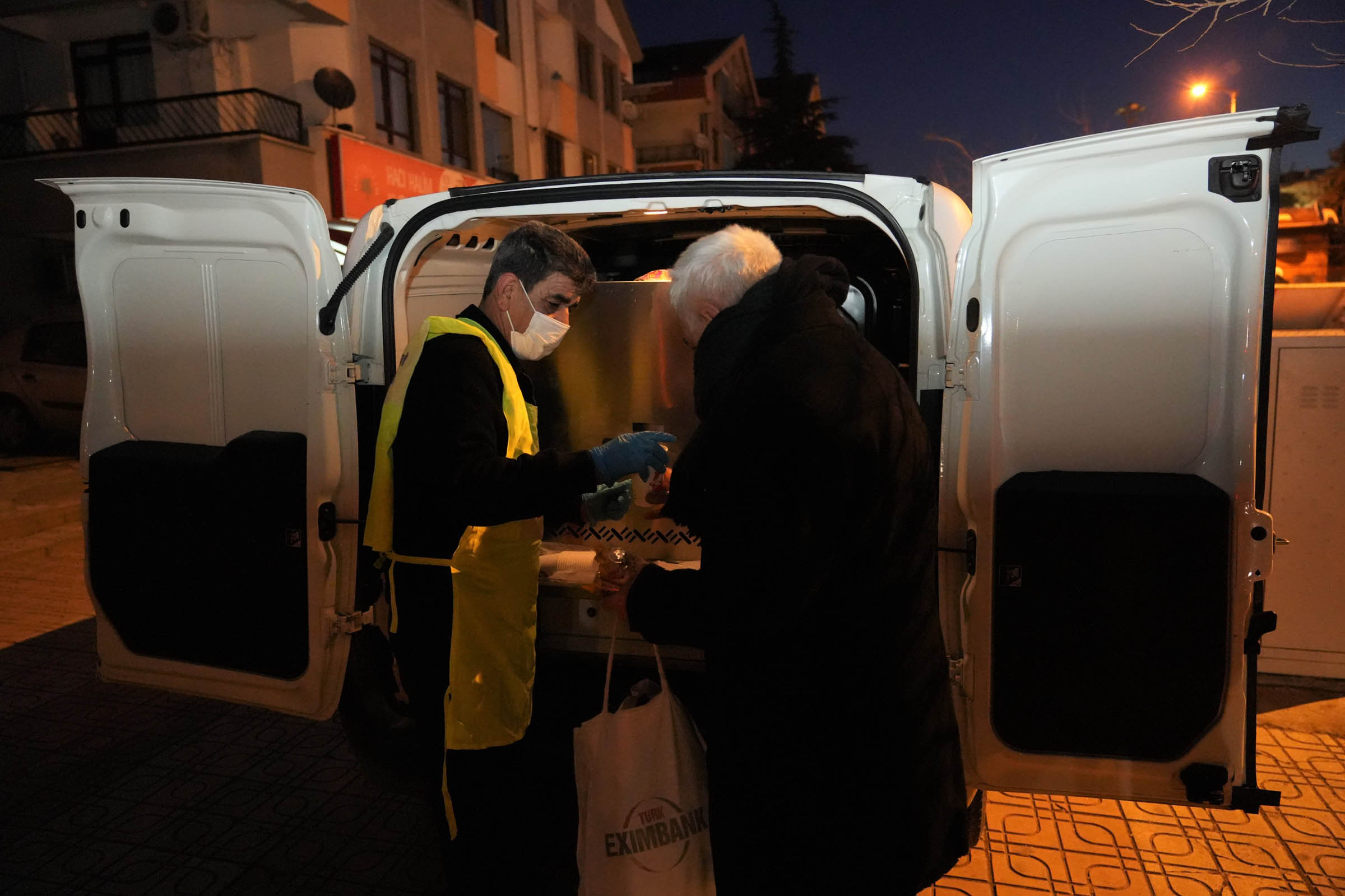 Keçiören Belediyesi’nden Sabahları Sıcak Çorba Ikramı (3)