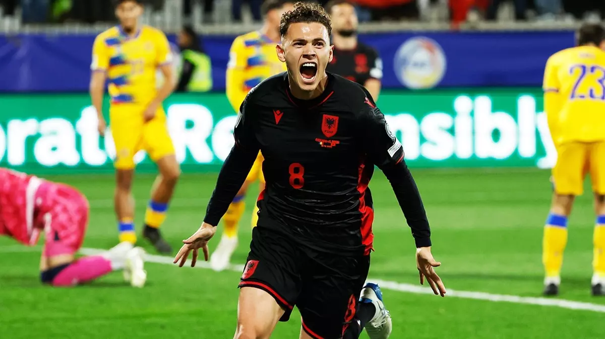 Kristjan Asllani (1)-1