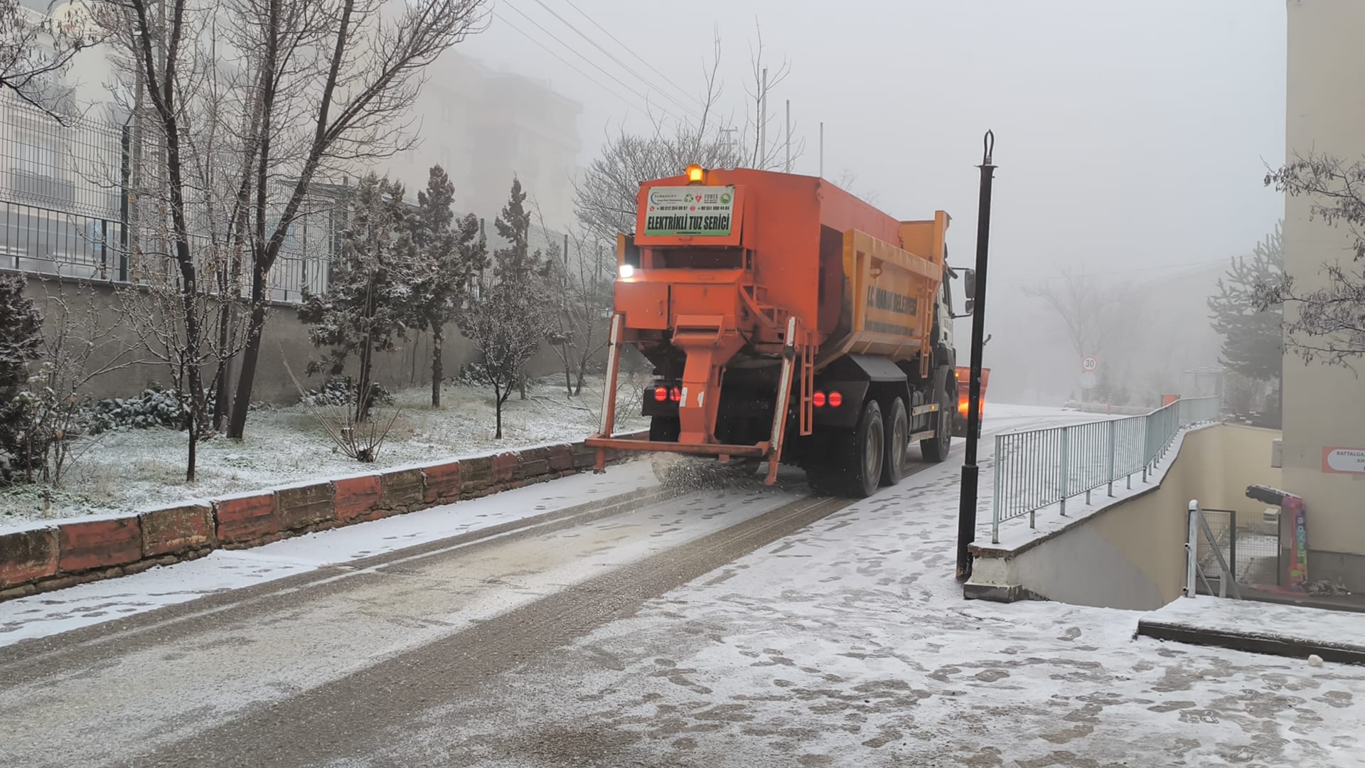 Mamak Belediyesi’nden Yılın İlk Karına 24 Saatlik Müdahale (8)