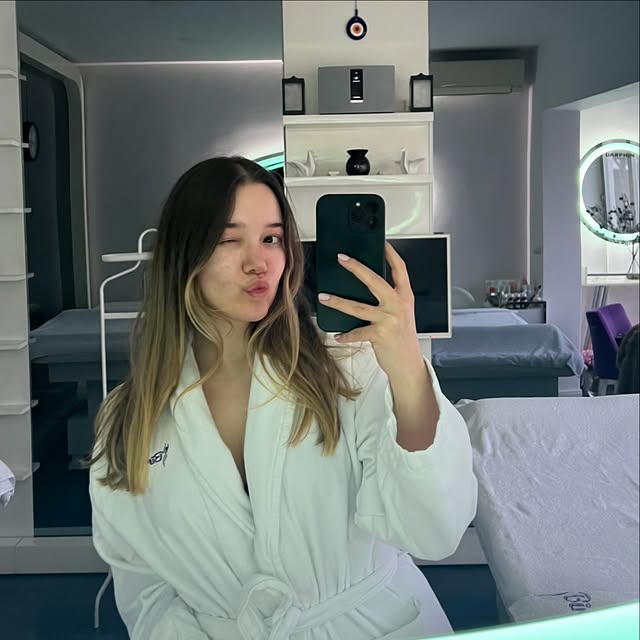 Miafitz Gözde Demiral (3)