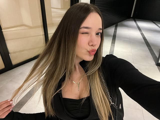 Miafitz Gözde Demiral (7)