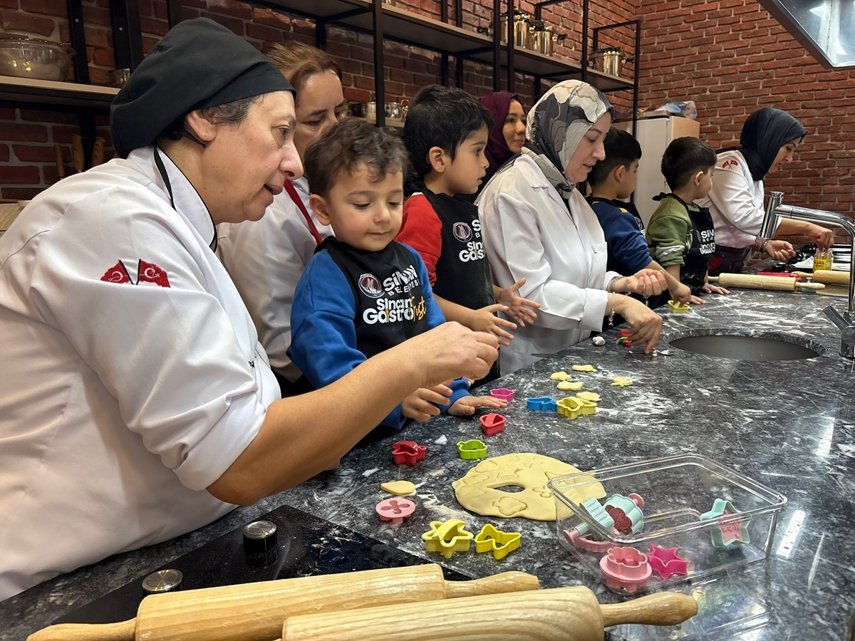 Minik Eller Gastro Sincan’da 6