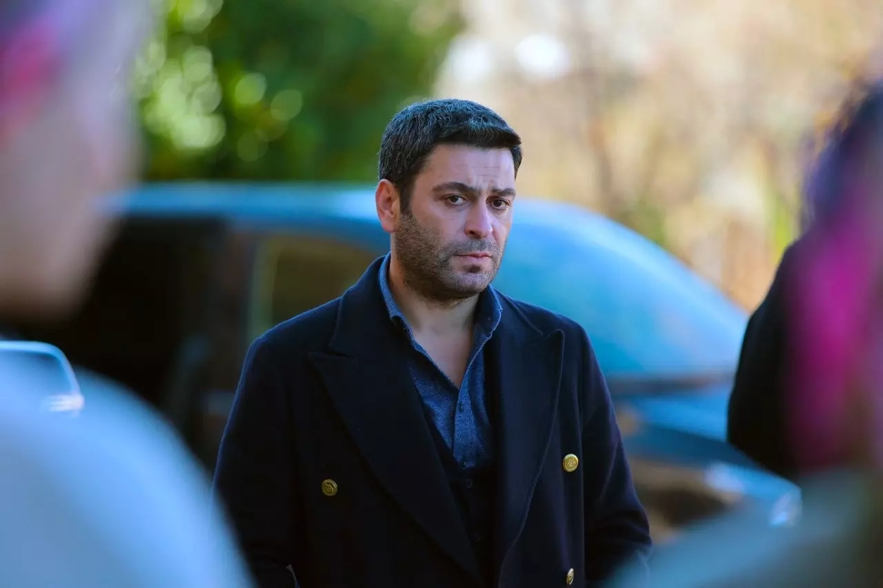 Uzak Şehir 44. Bölüm 3