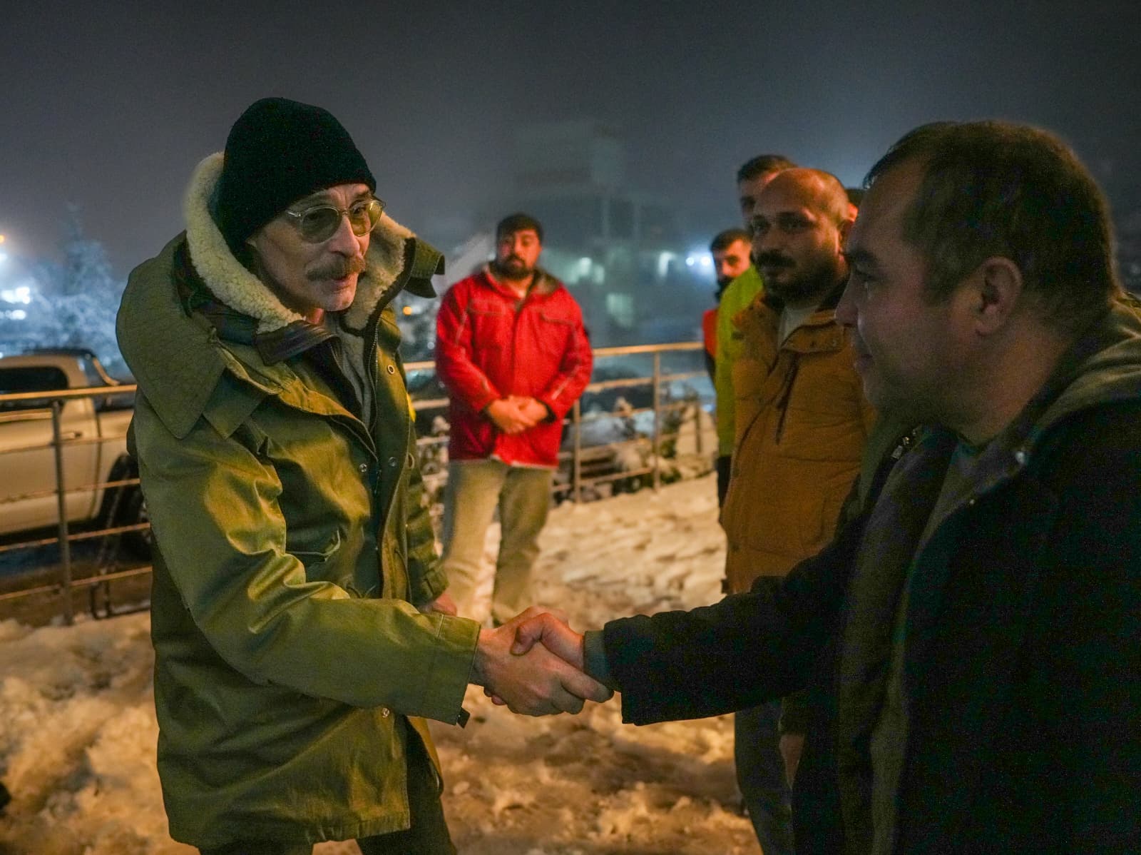 Etimesgut Belediyesi yoğun kar yağışına karşı sahada - 4