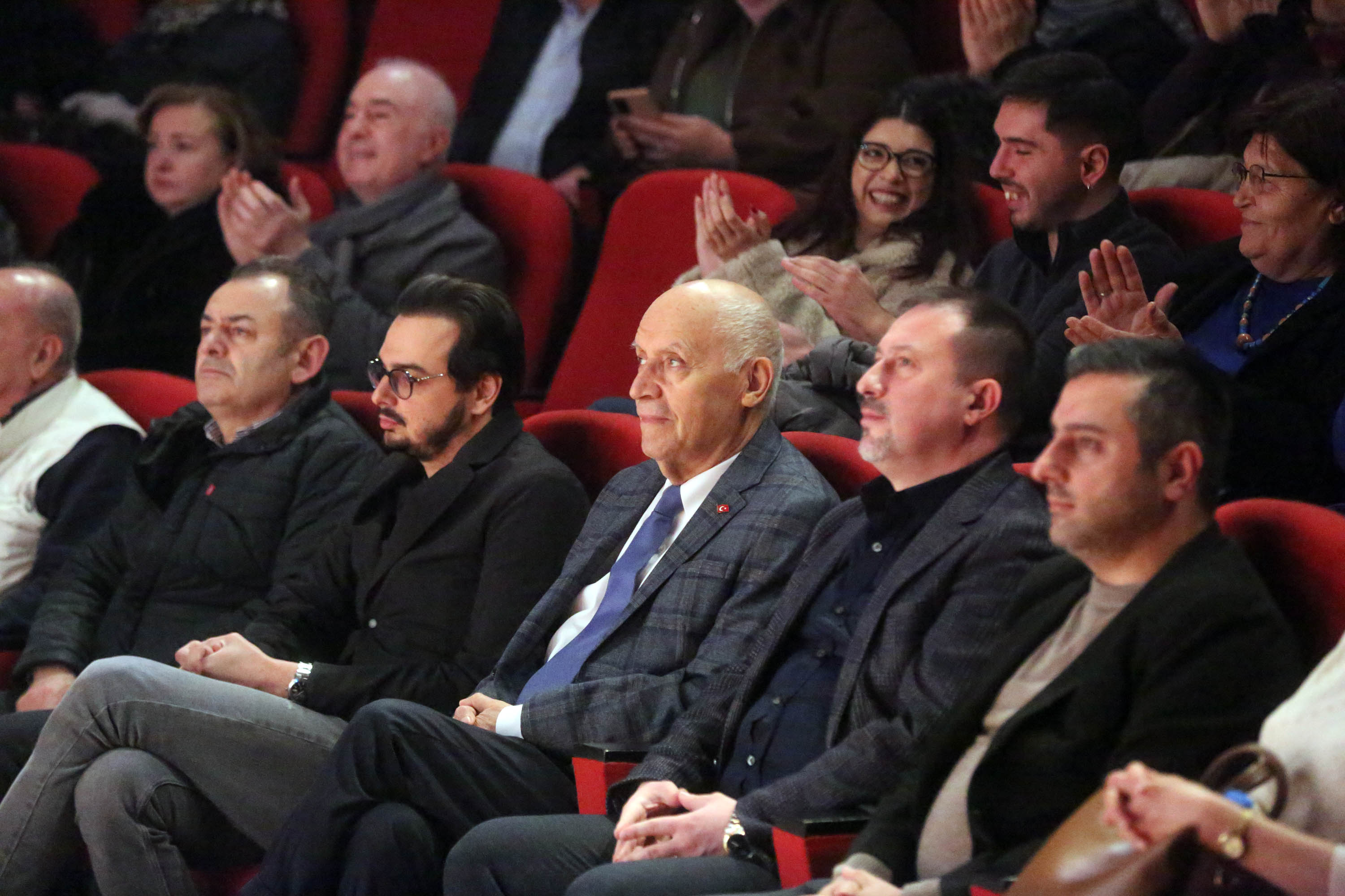 Yenimahalle’de genç tiyatrocular alkış topladı - 4