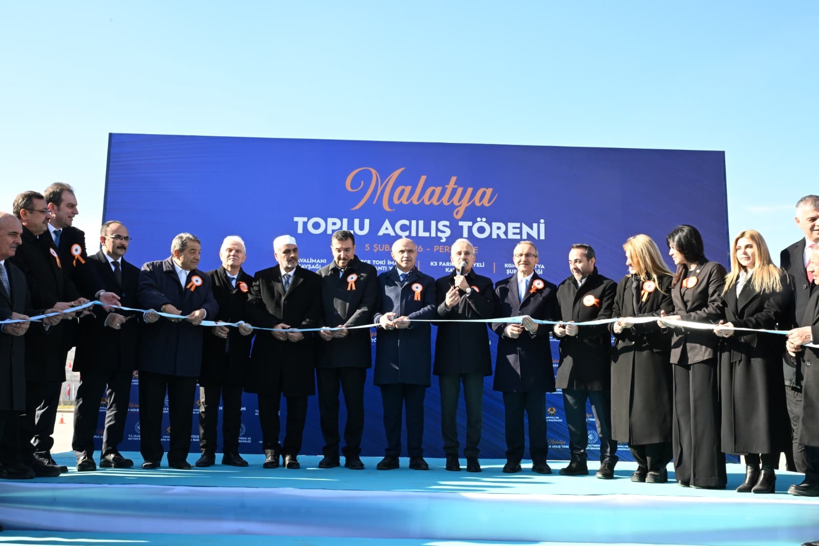 Bakan Uraloğlu: Deprem bölgesi ulaşımda yeniden ayağa kalktı - 3