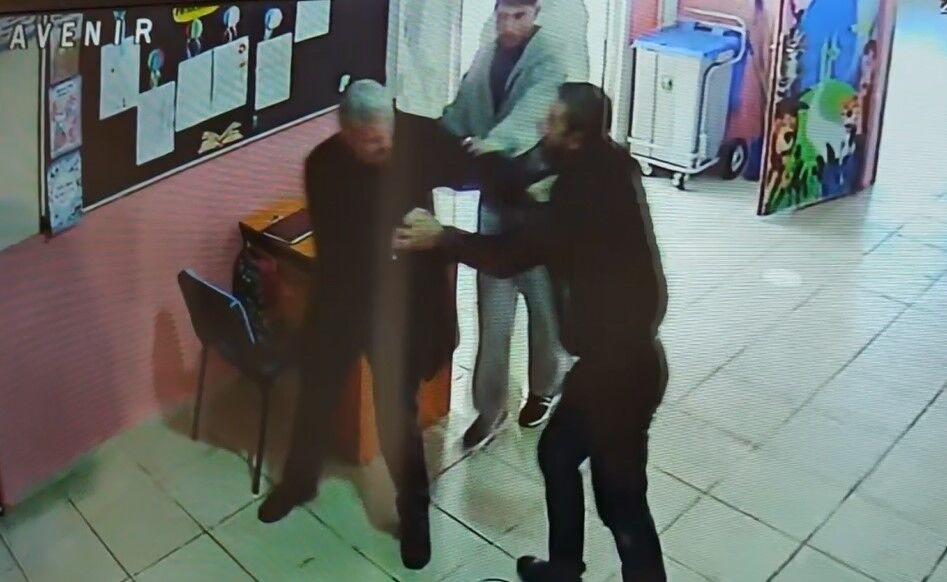 okul müdürüne saldırı