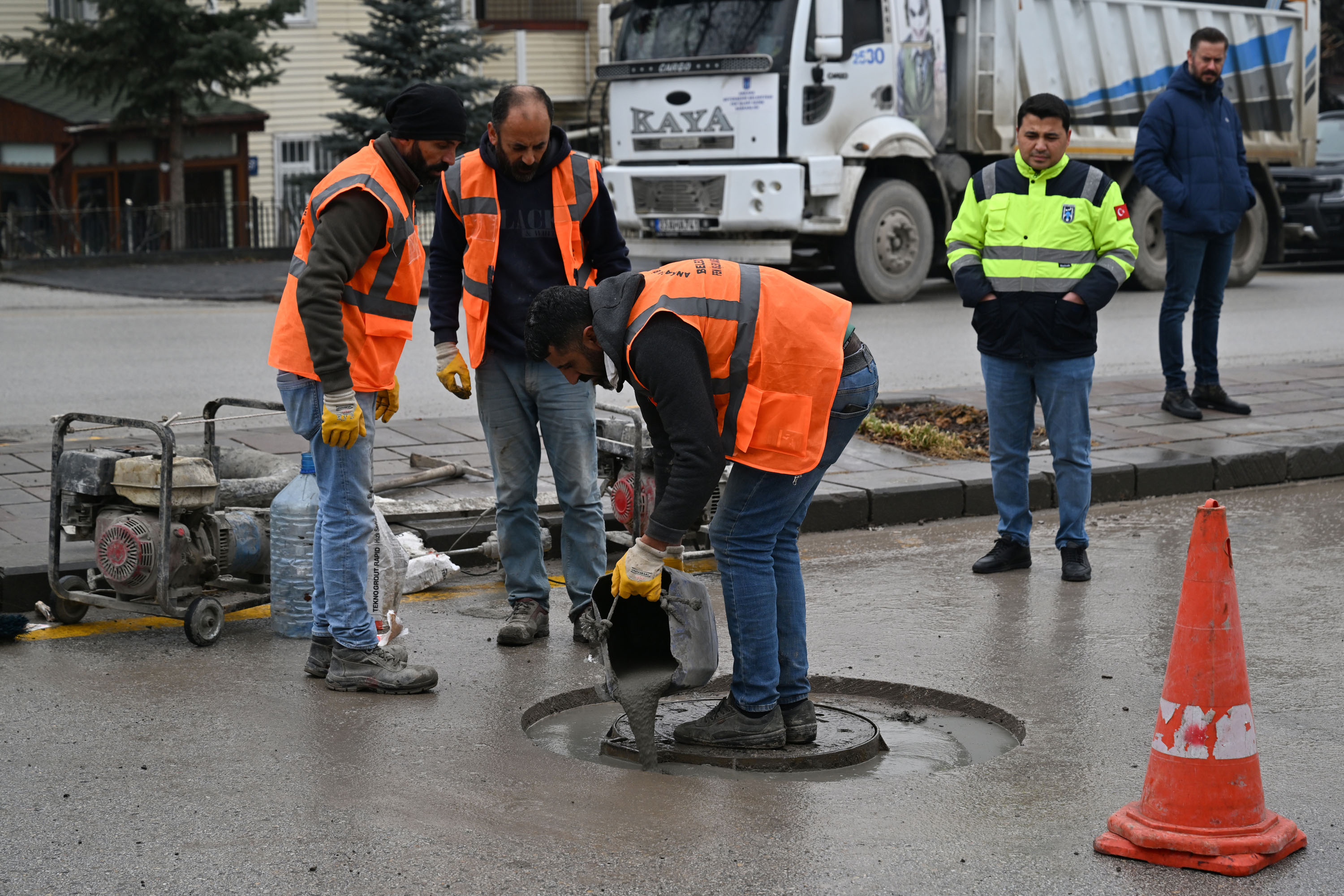 Abb, 50 Bin Baca Kapağı Ve Izgarayı Yeniliyor (2)