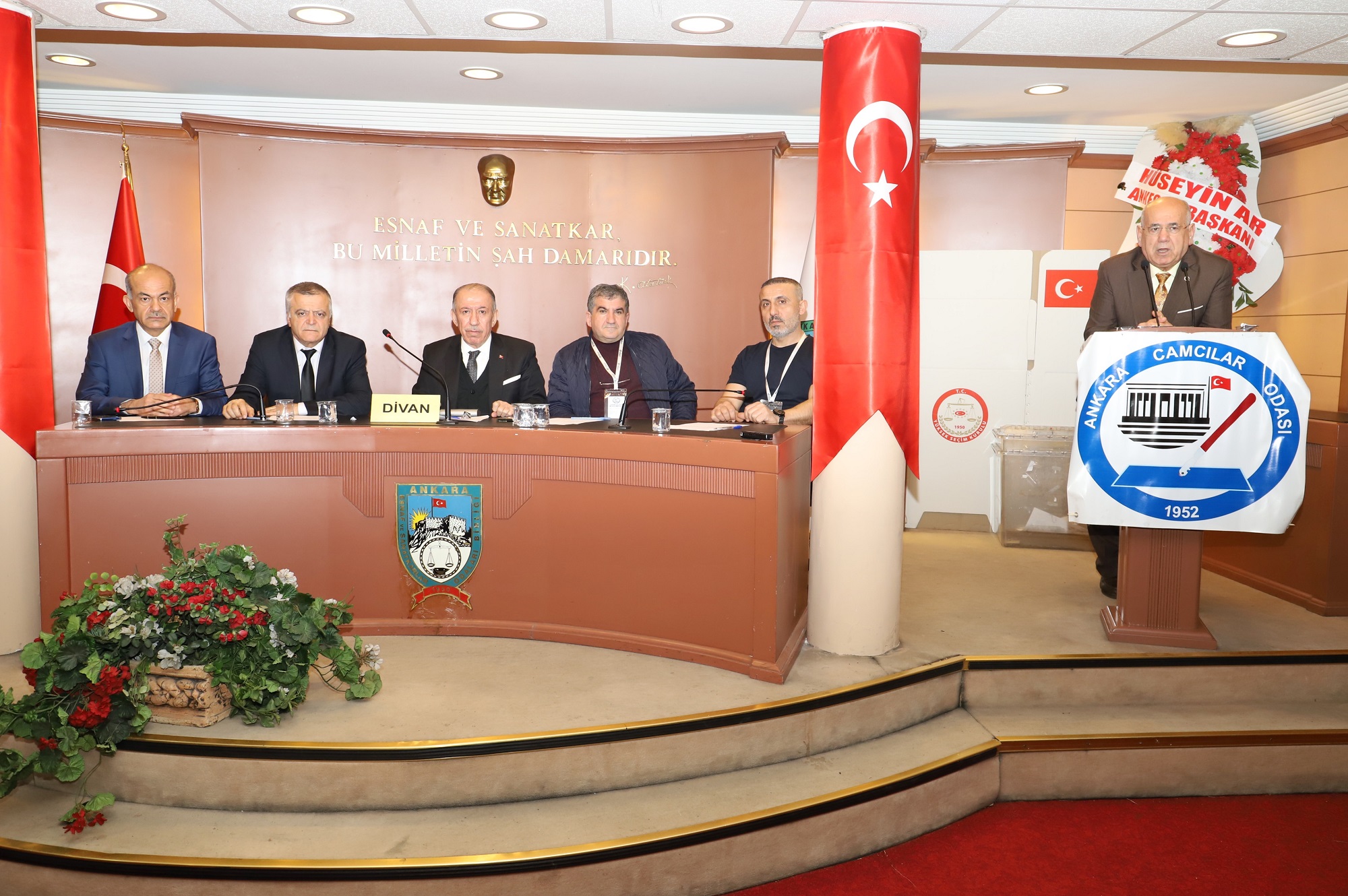 Ayhan Keser Yeniden Başkan Seçildi (3)