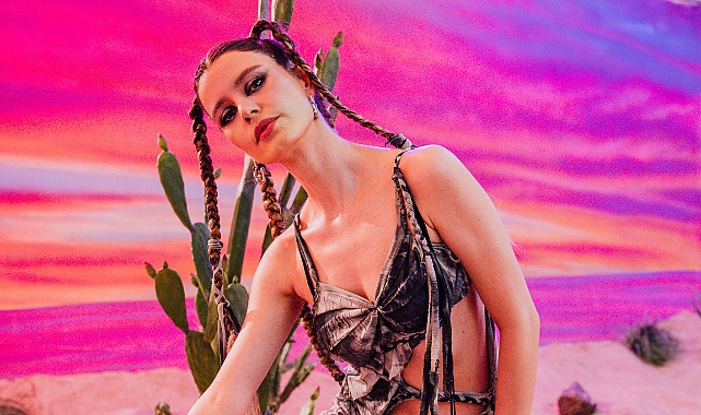 Beren Saat Muzik Kariyerine Beren Ismiyle Basladi Ilk Tekli Capitalizoo Yayinda 89