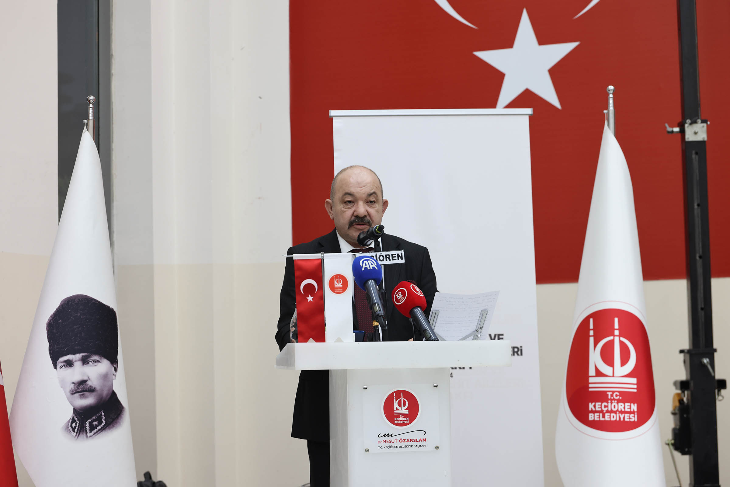 Emni̇yet Teşki̇lati Vazi̇fe Malulü Ve Şehi̇t Ai̇leleri̇ Vakfi Genel Sekreteri̇ Yavuz Arslanca