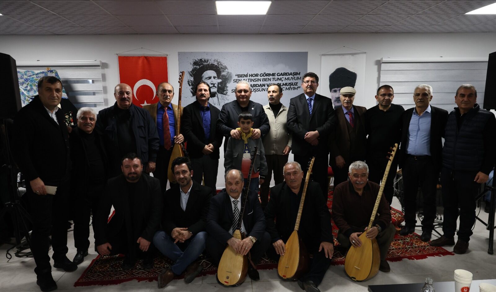 Keçiören Âşıklar Kıraathanesi’nde Âşık Atışması (2)