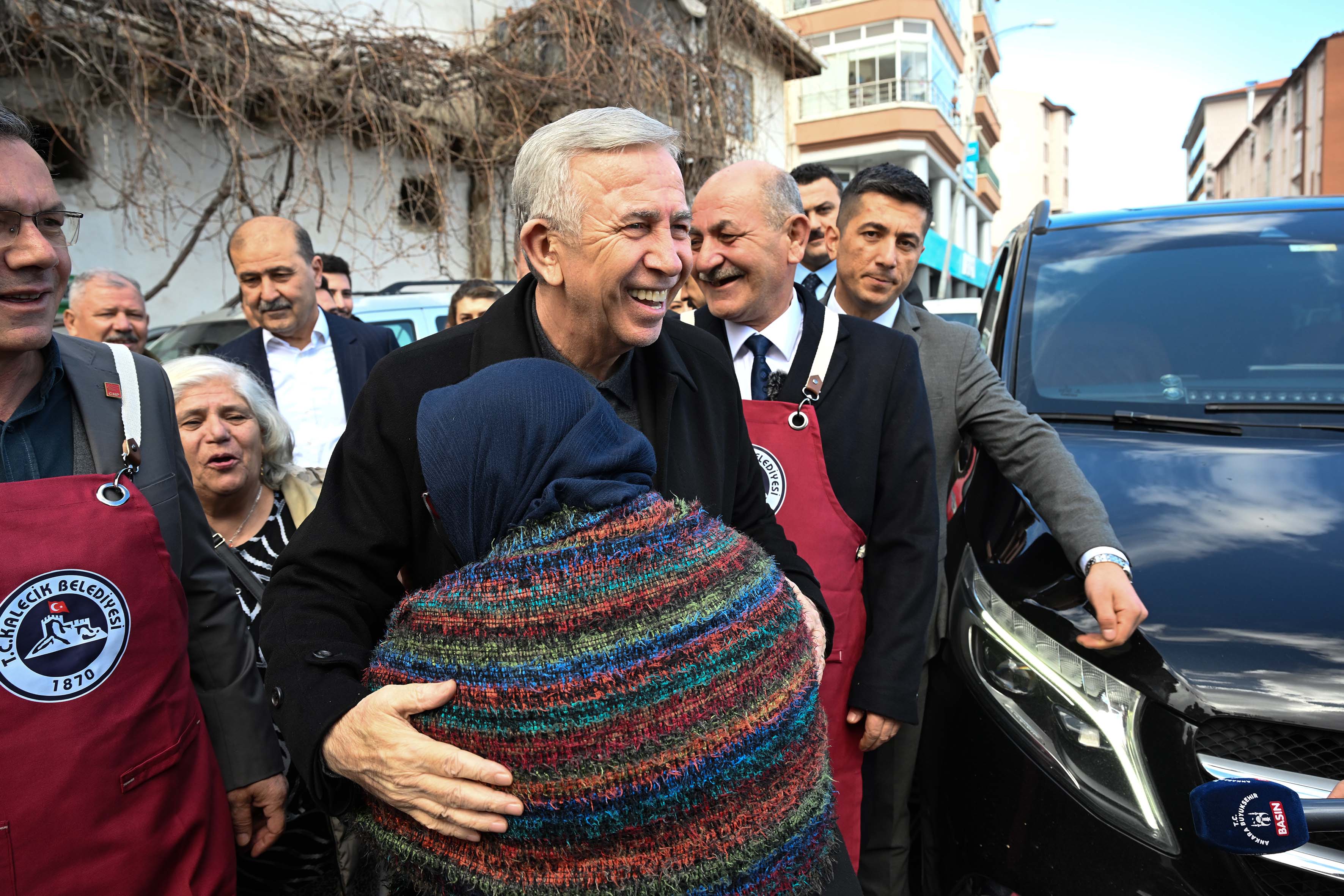 Mansur Yavaş Kalecik’te Hamsi Dağıttı (4)